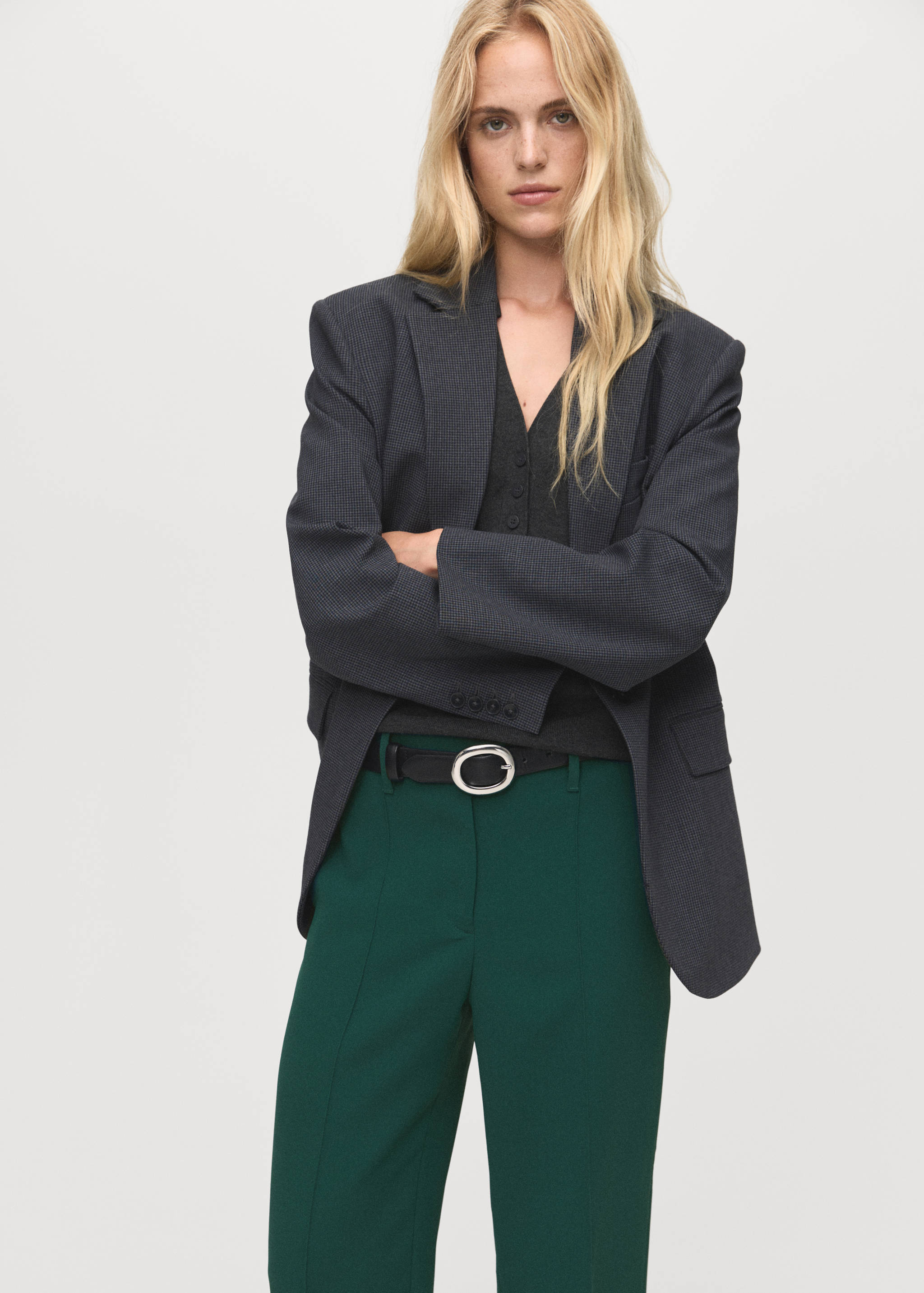 Calças retas com cintura média - Pormenor do artigo 2