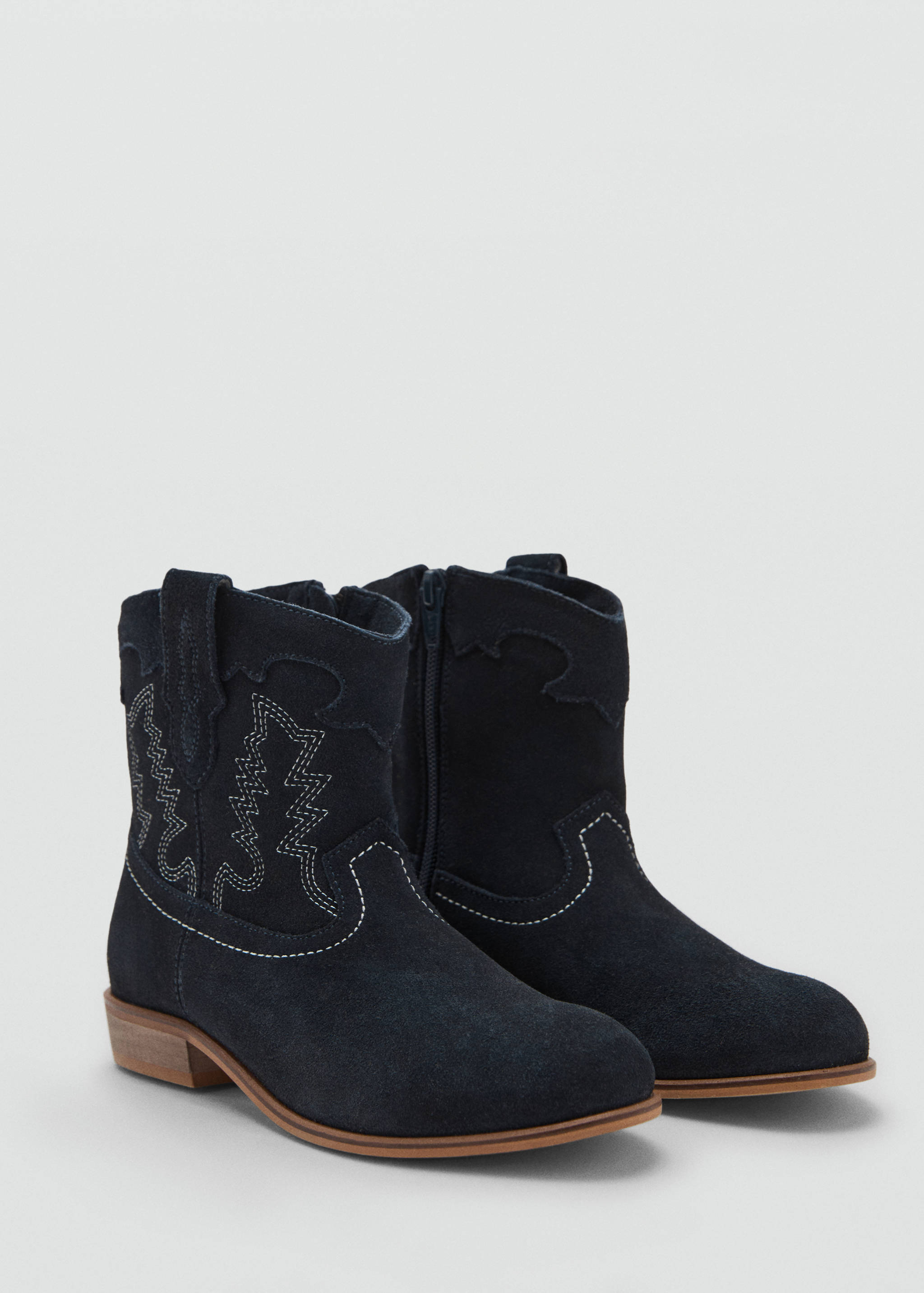 Embroidered leather ankle boot - Medium plane