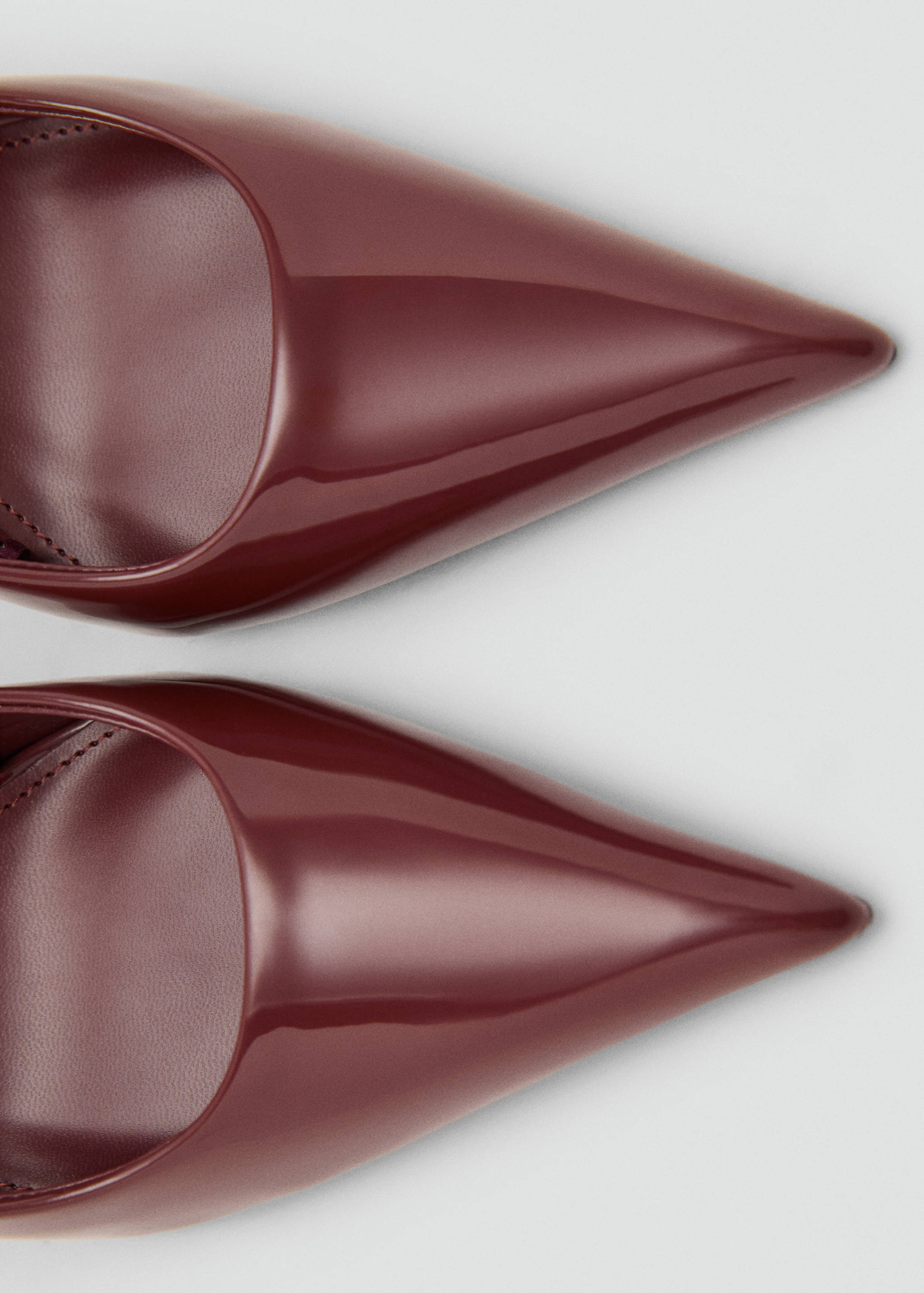 Patent heeled shoes - Details of the article 2