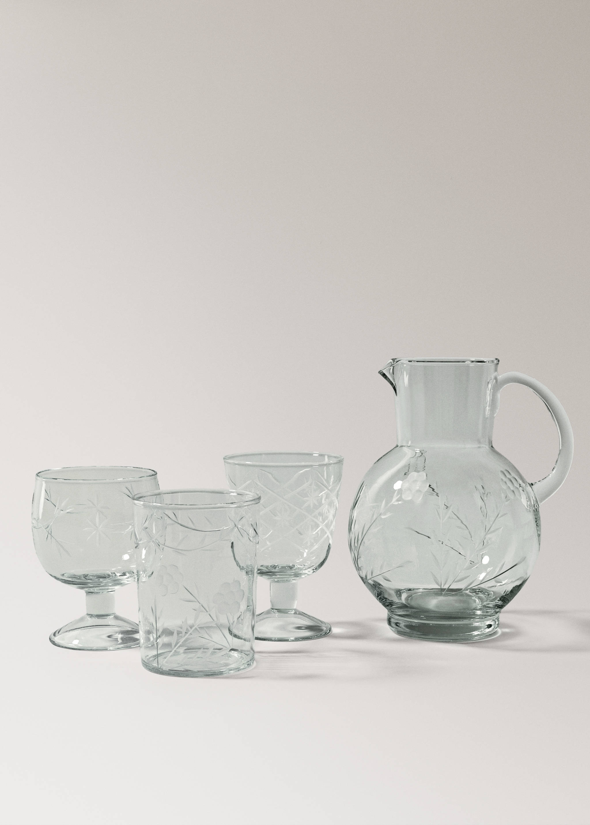 Hand-carved blown glass jar - Details of the article 3