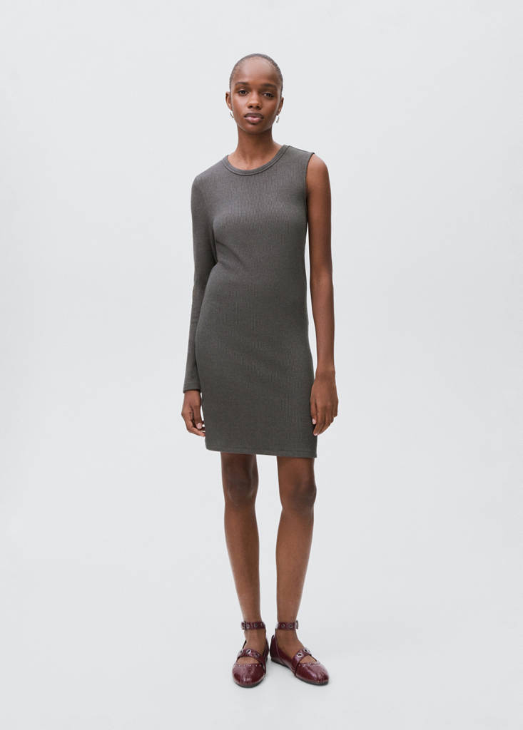 Sleeveless knitted dress — Grey