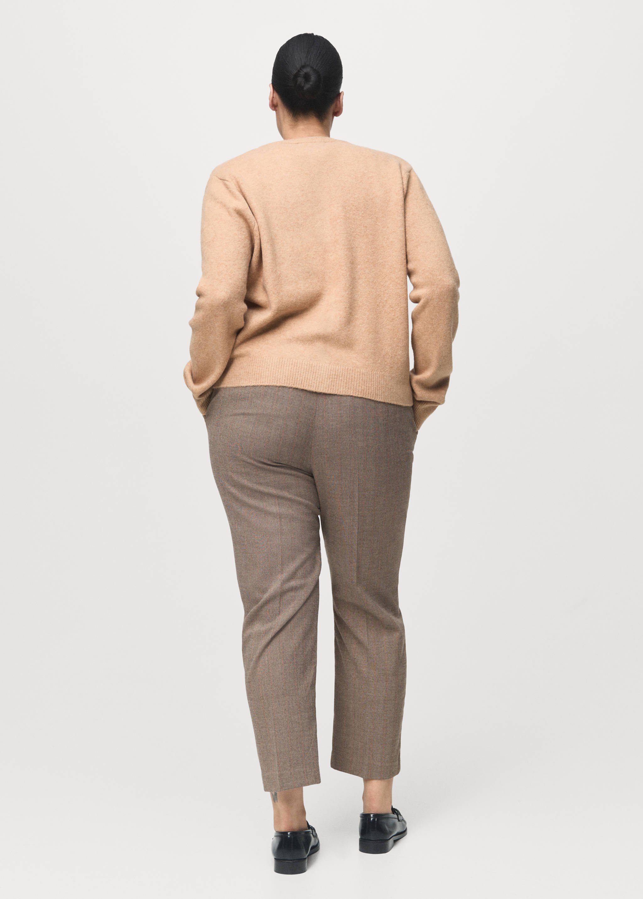 Cropped tailored pinstripe trousers - Details of the article 4