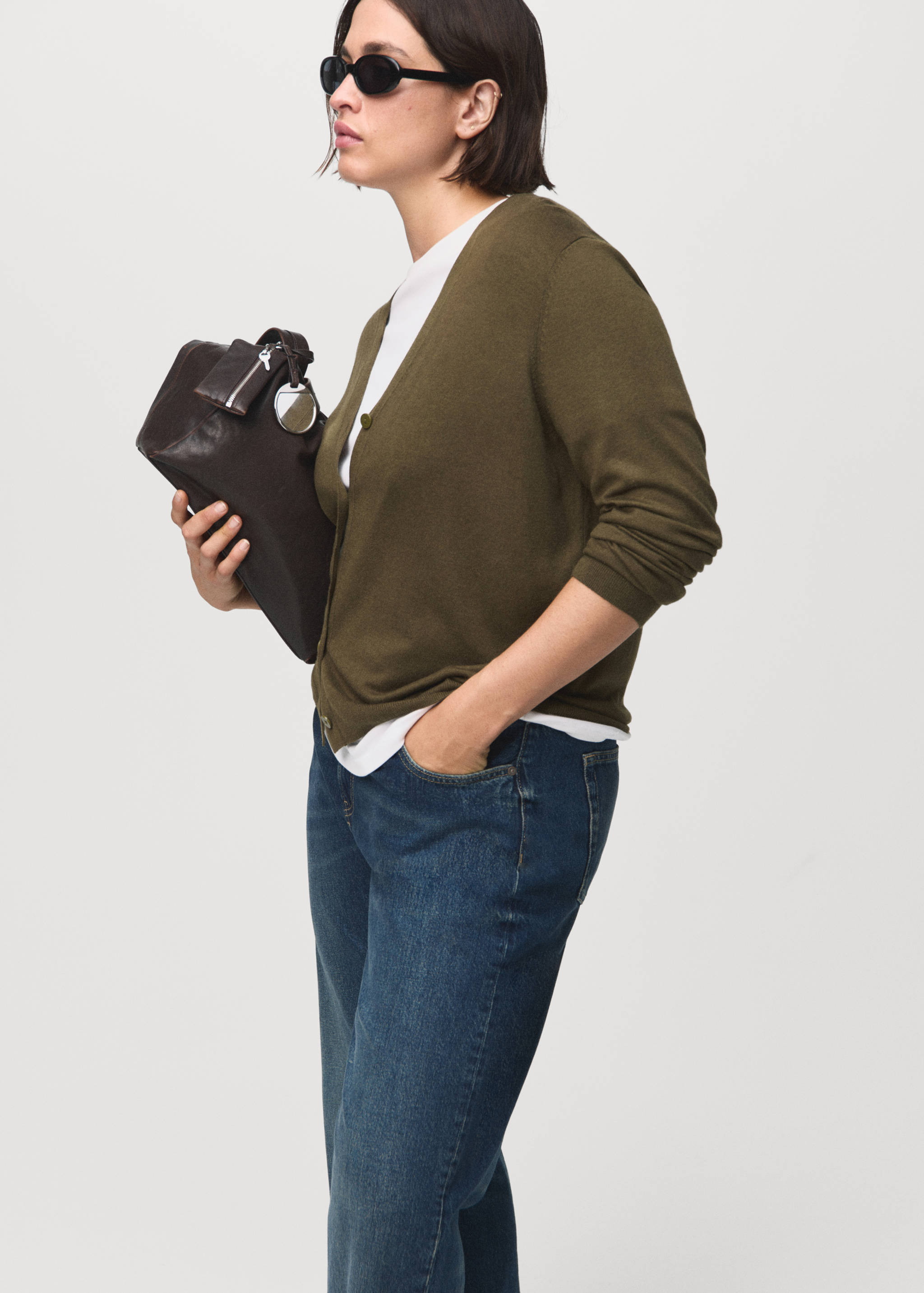 V-neck knitted cardigan - Details of the article 4