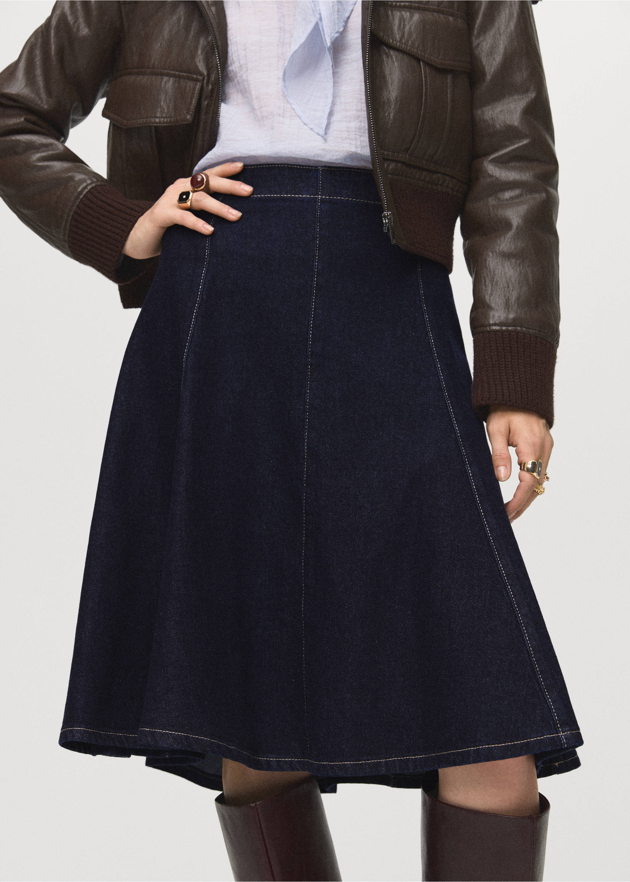 Denim midi-skirt with stitching - Medium plane, Open Blue. Ref: 17065805-00.