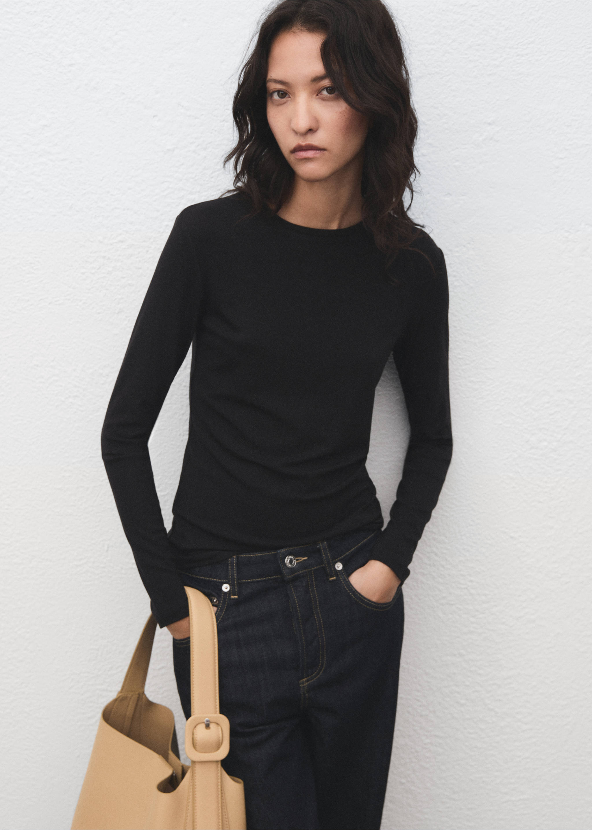 Round-neck long-sleeved t-shirt - Medium plane, Black. Ref: 17065813-00.