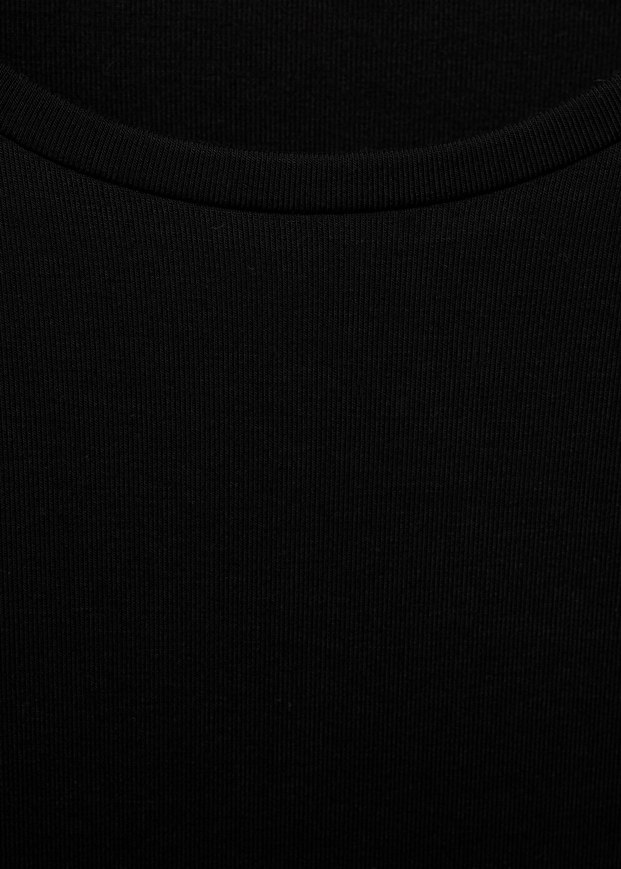 Round-neck long-sleeved t-shirt - Details of the article 0