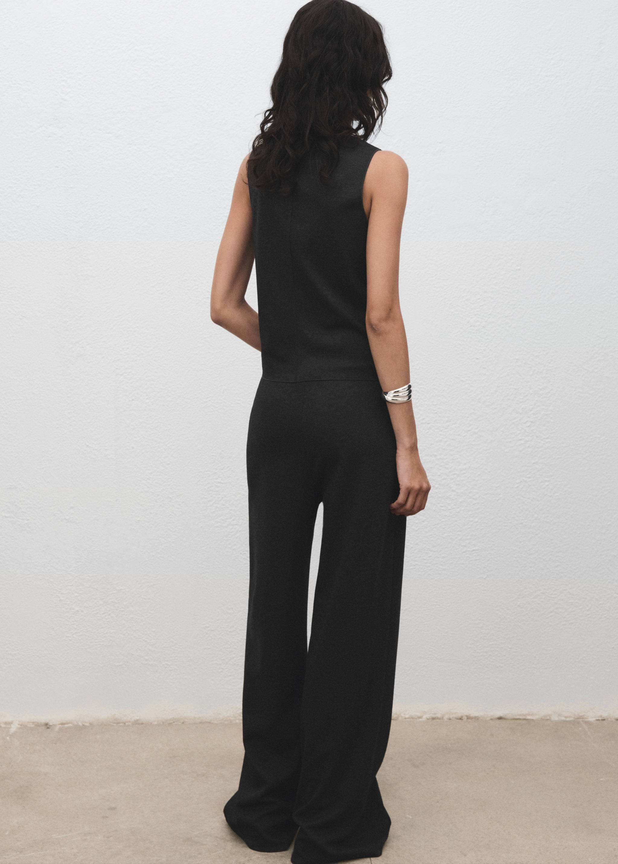 Straight-fit pants with elastic waist - Reverse of the article