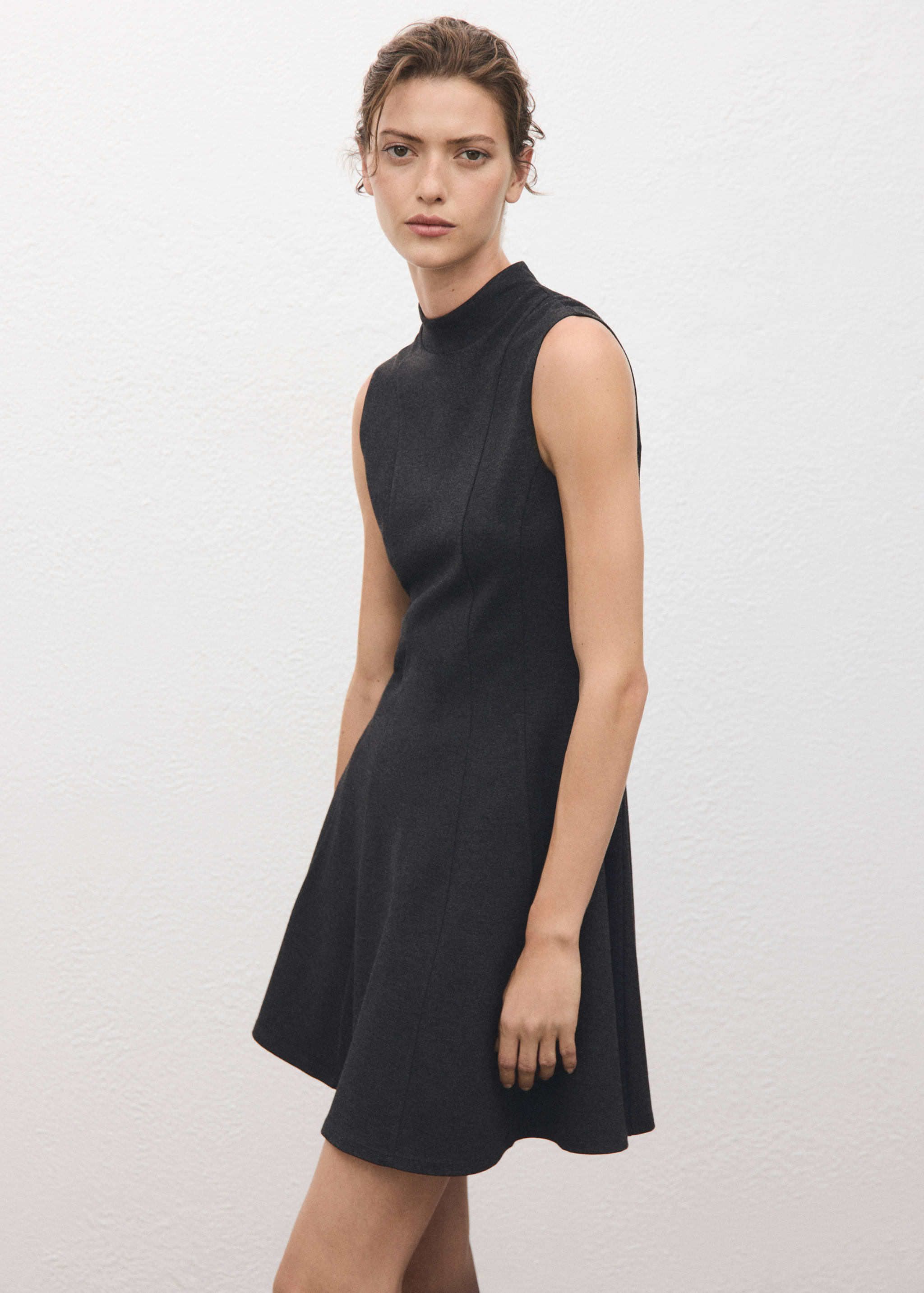 Dress with perkins collar and stitching detail - Medium plane