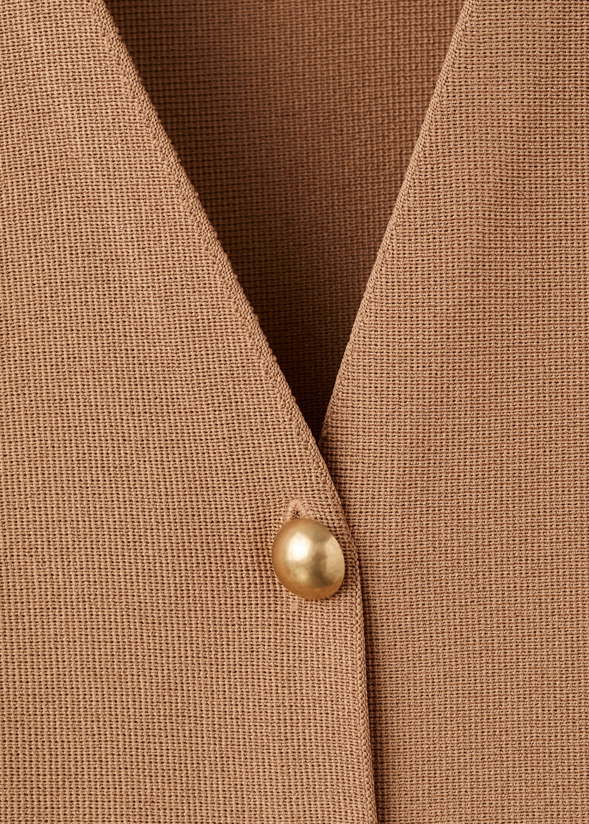Fitted knitted jacket with buttons - Details of the article 8