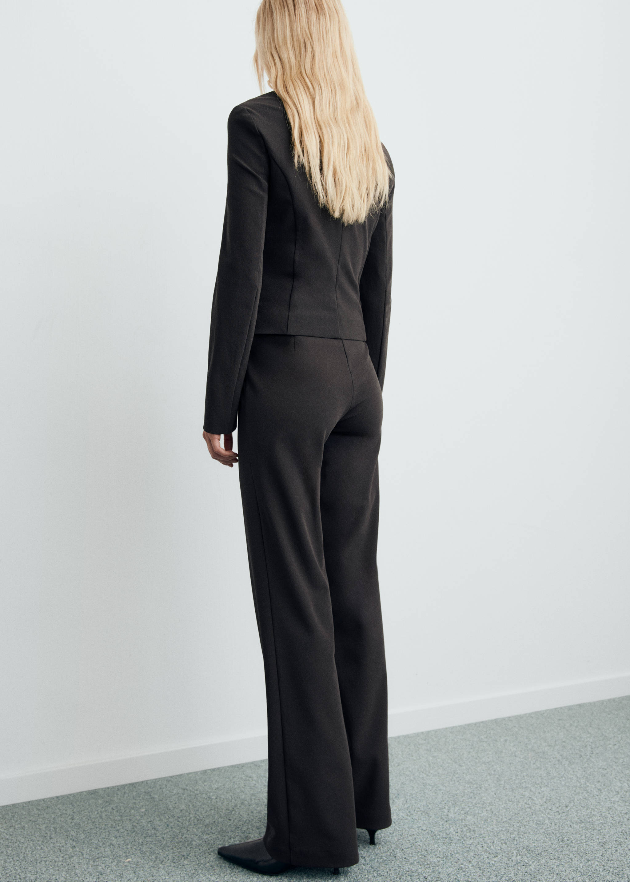 Seamless straight-leg suit pants - Reverse of the article