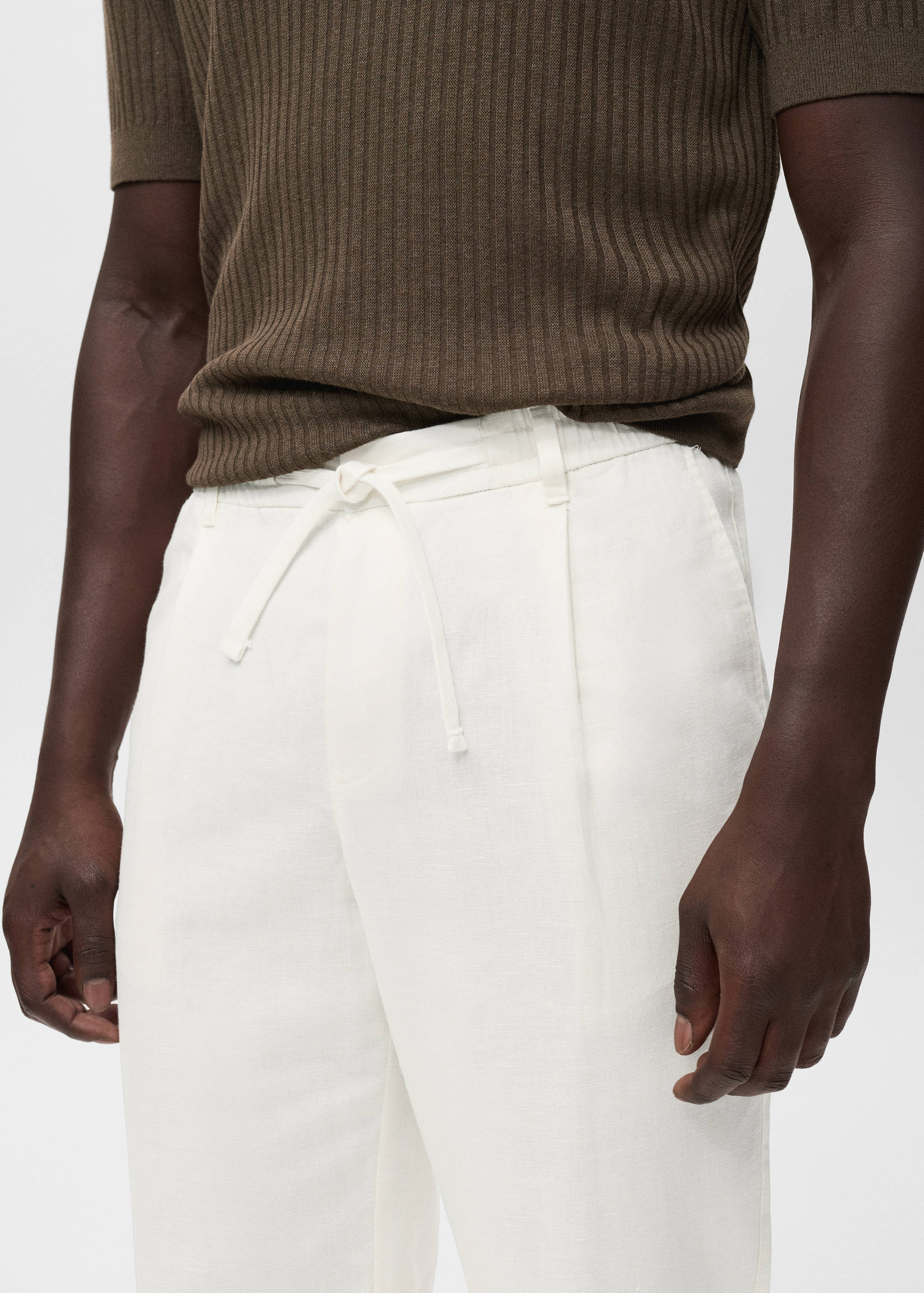 Slim-fit pants with drawstring - Details of the article 1