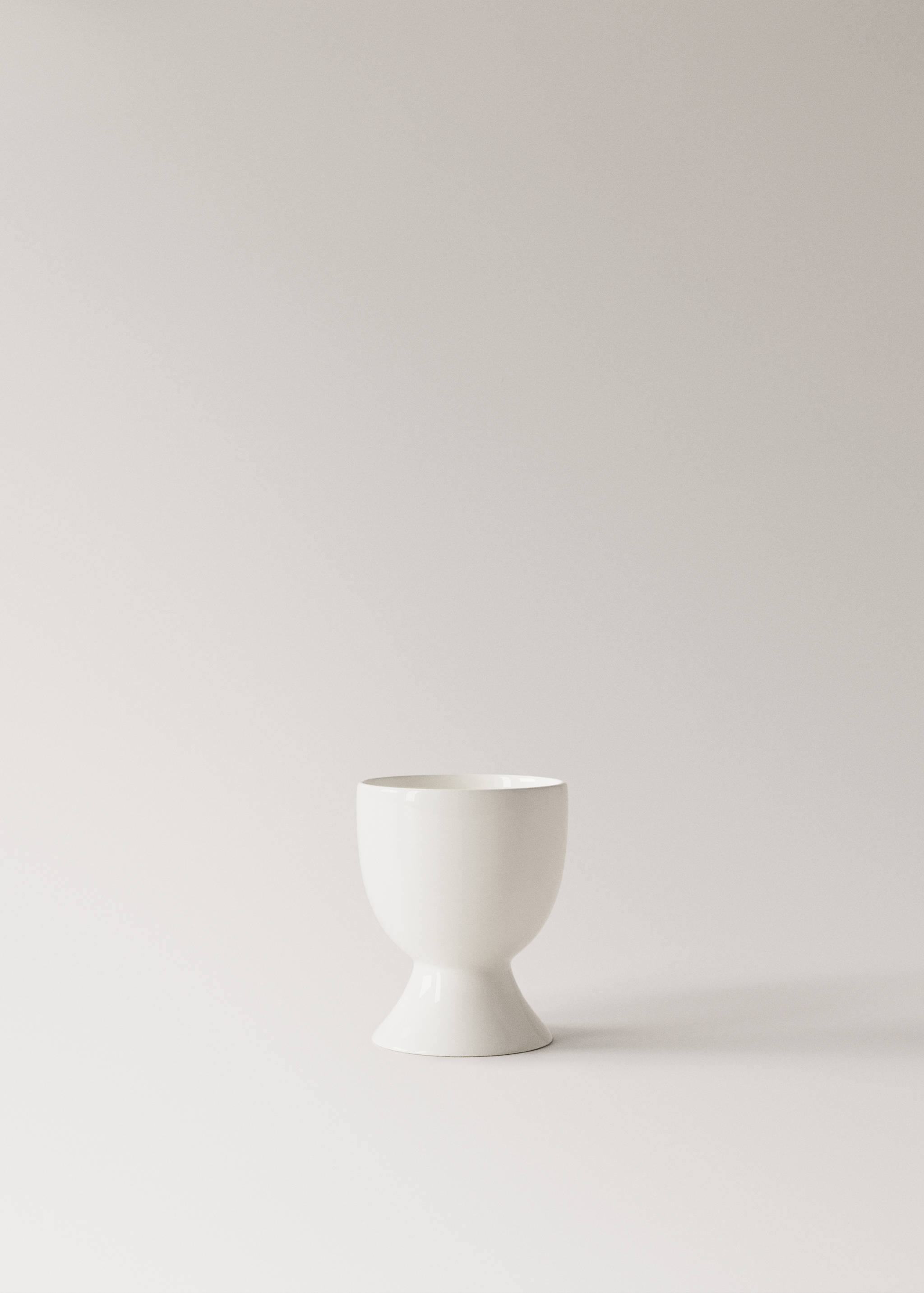 Ultra-light bone china egg holder - Article without model