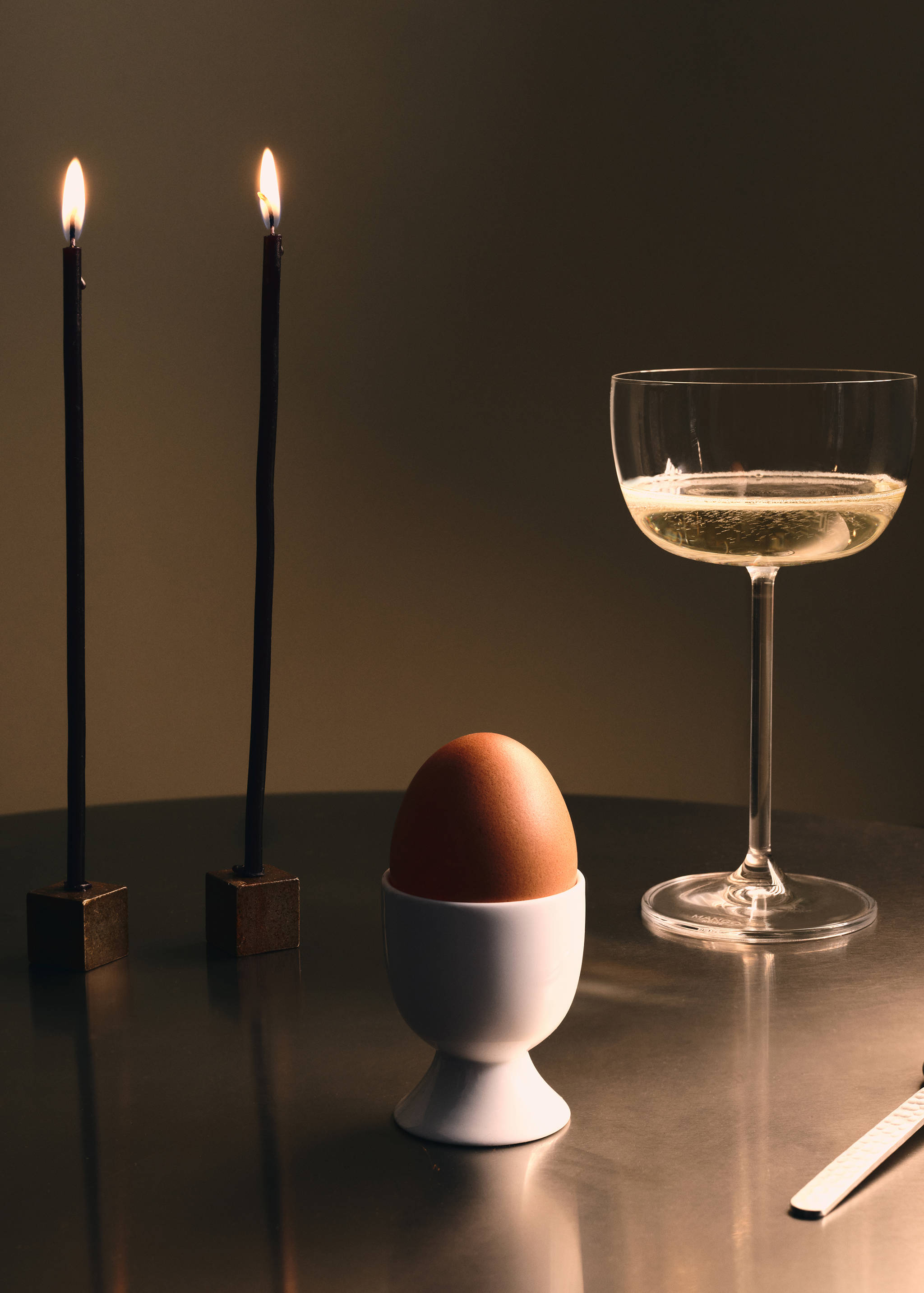 Ultra-light bone china egg holder - Details of the article 6