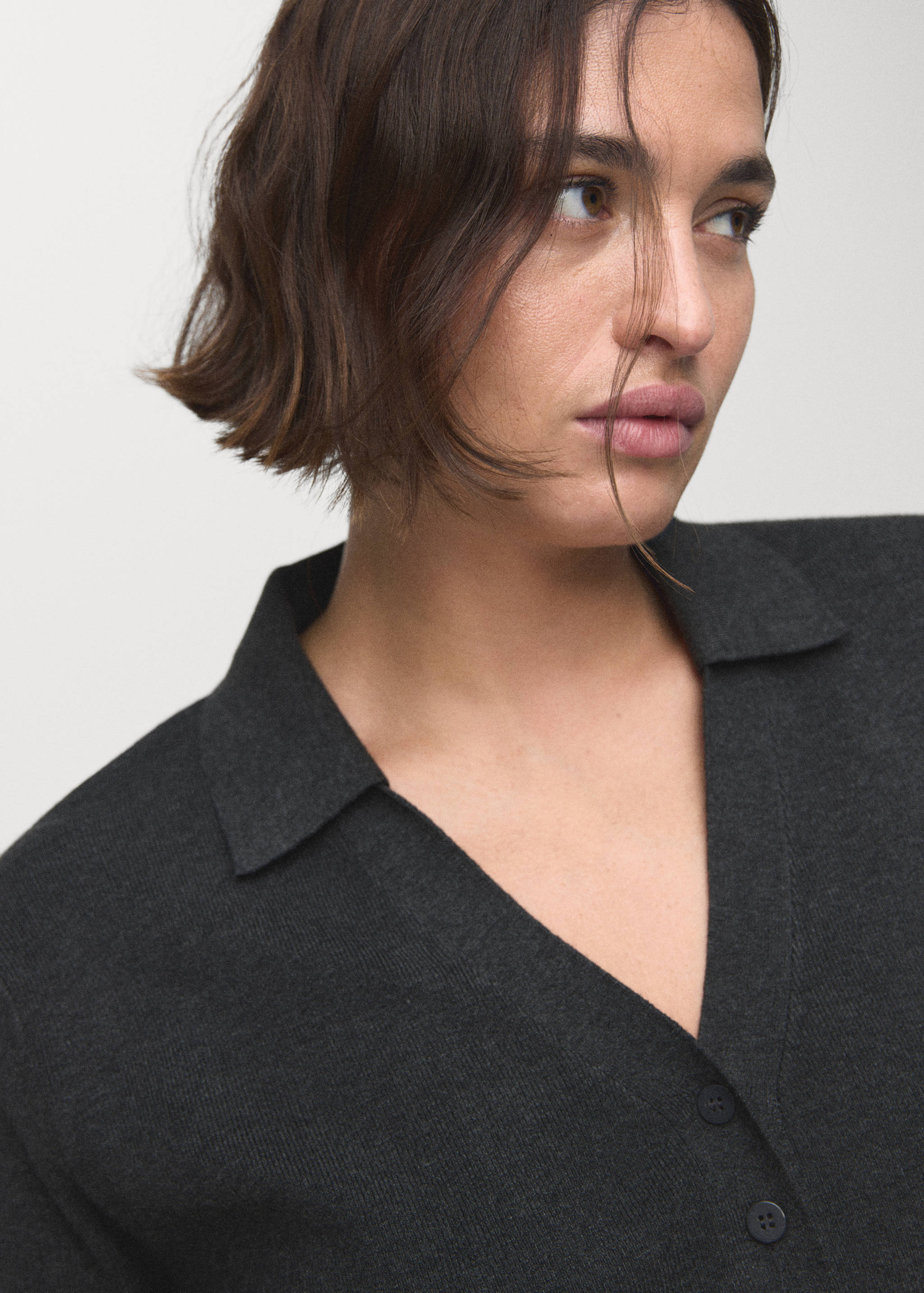 Svetr s košilovým límečkem z jemného úpletu - Detail zboží 4