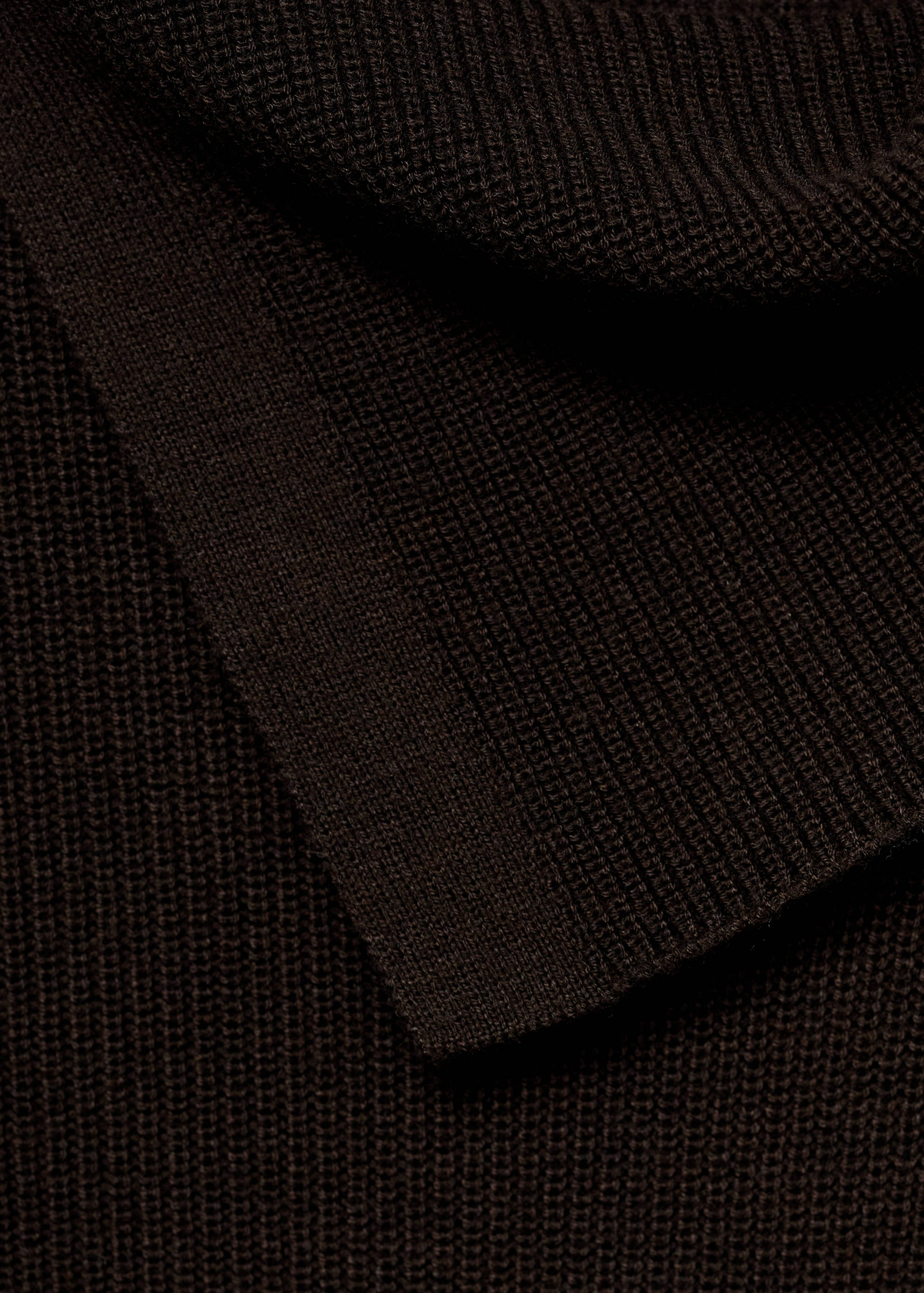 Camisola de gola assimétrica com botões - Pormenor do artigo 0