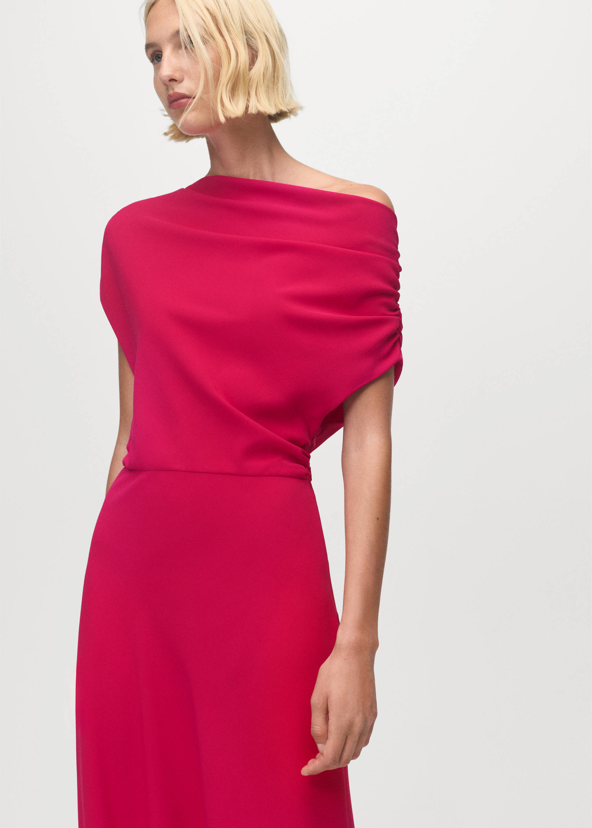 Asymmetrical midi-dress - Medium plane