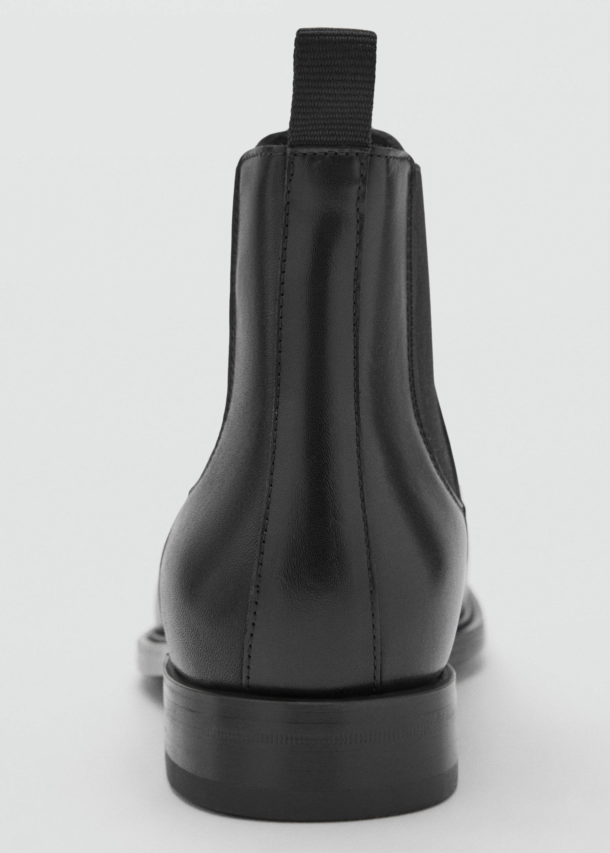 Polished leather chelsea boots - Details of the article 2