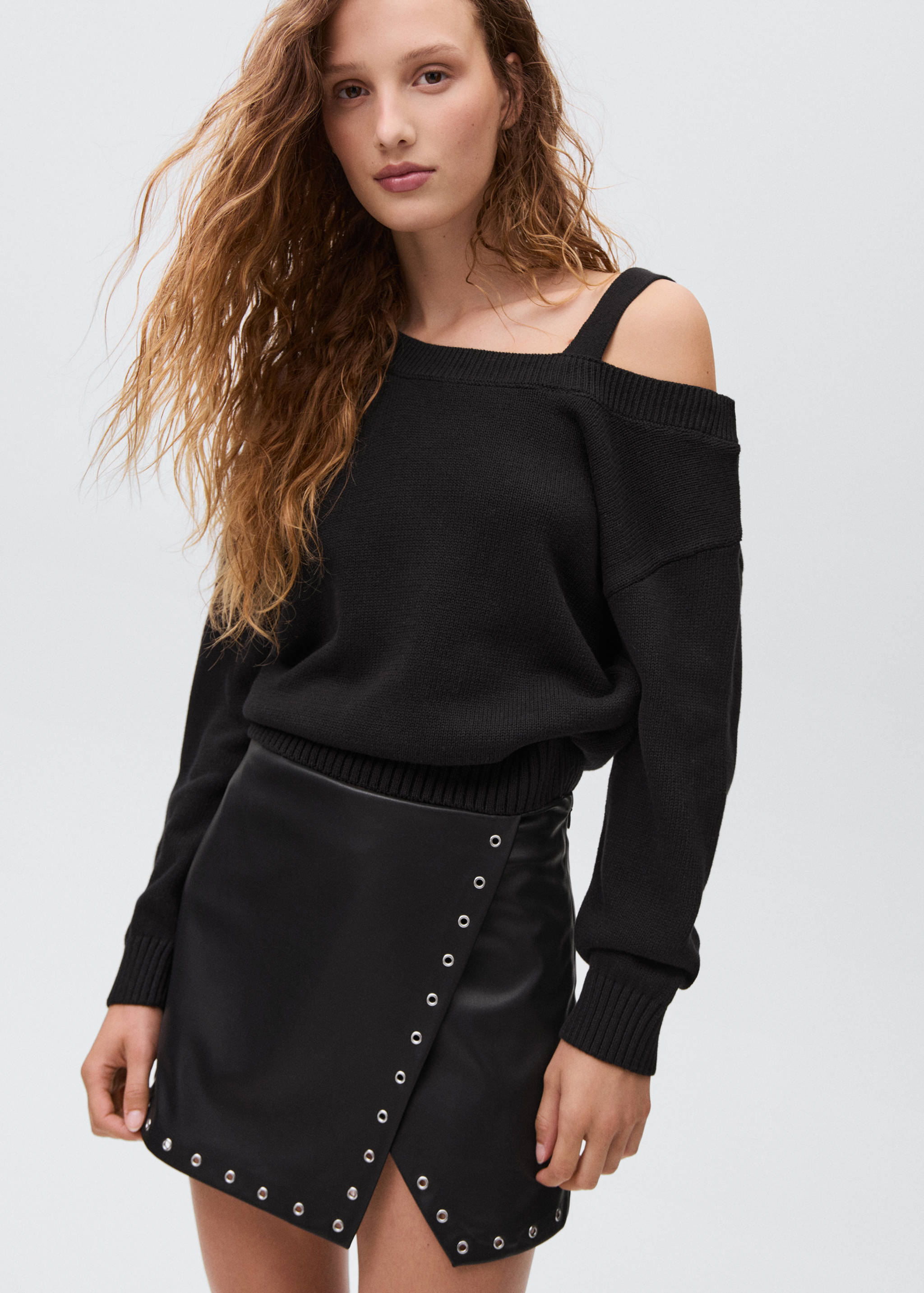 Faux-leather skort with studs - Details of the article 1