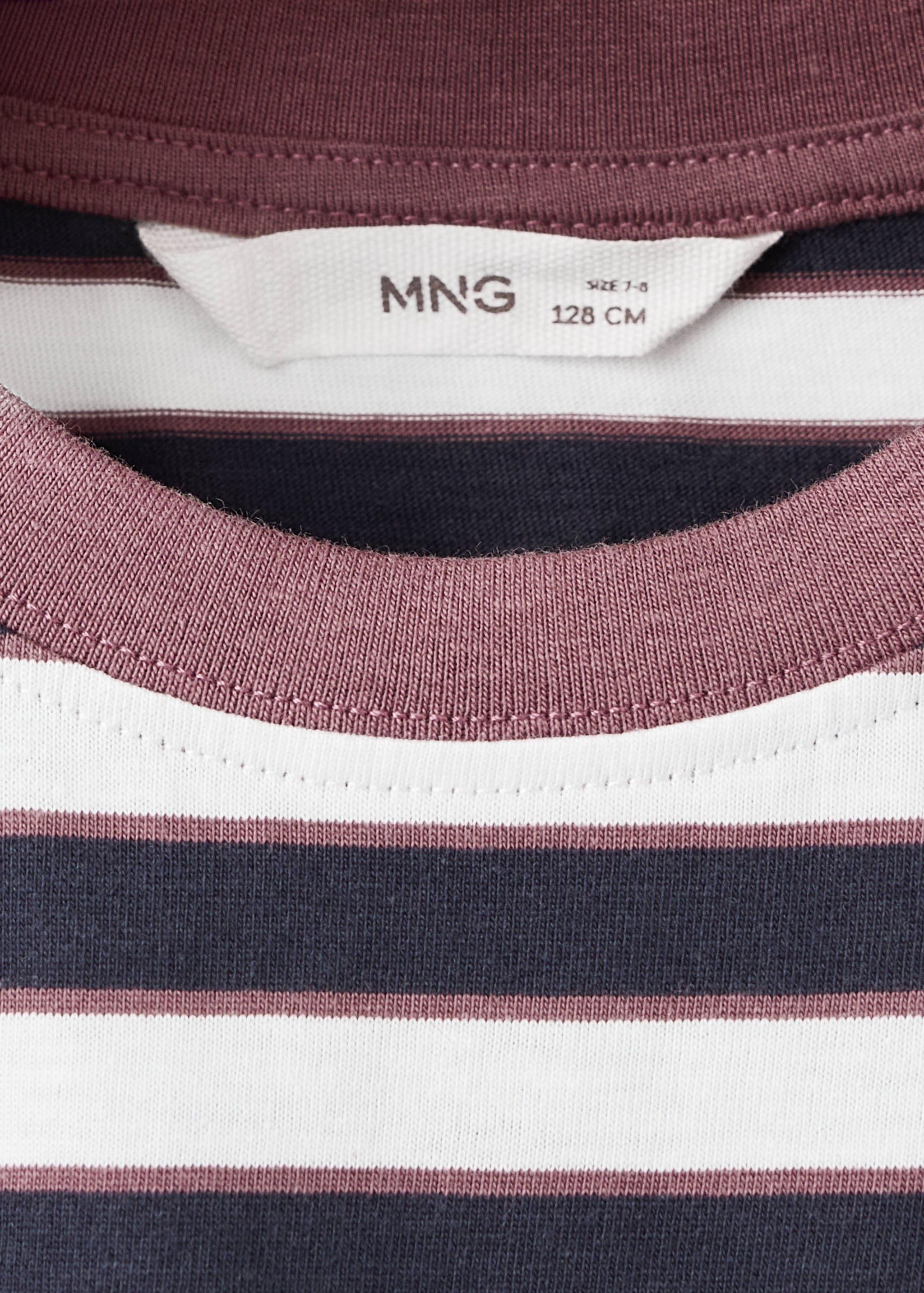 Long-sleeved striped t-shirt - Details of the article 8