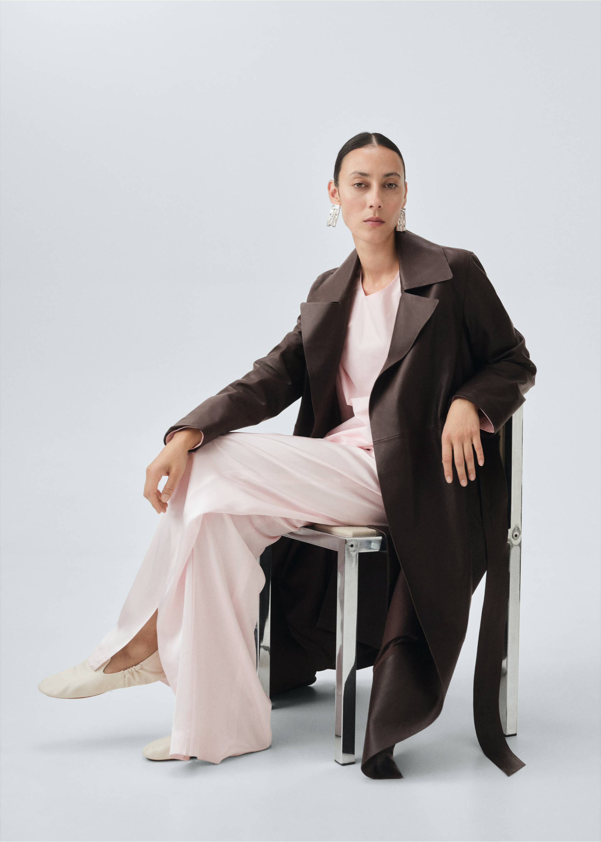 Trench ceinture 100% cuir - Détail de l'article 2, Marron. Ref: 17066343-00.