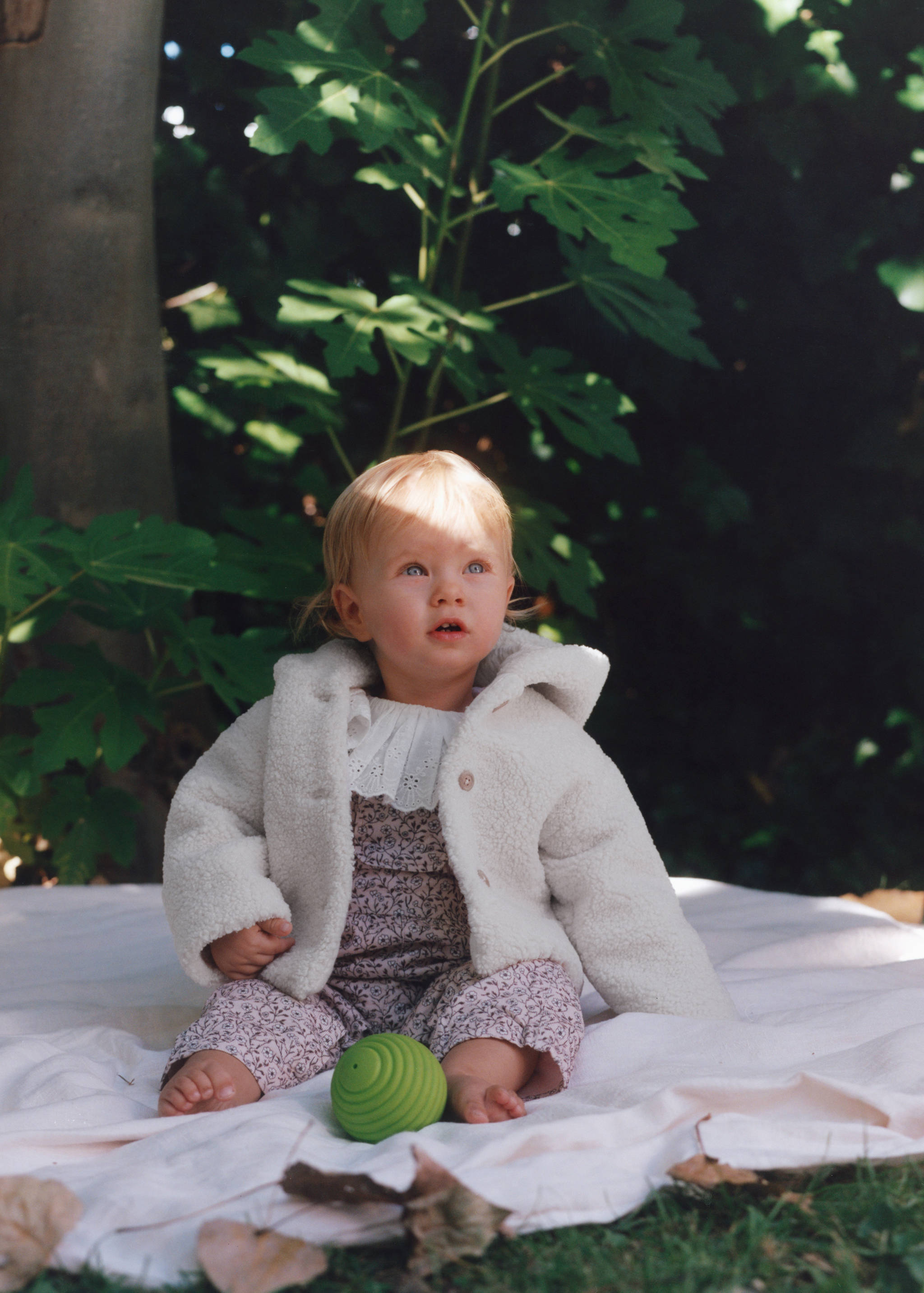 Shearling-effect hooded coat - Details of the article 5