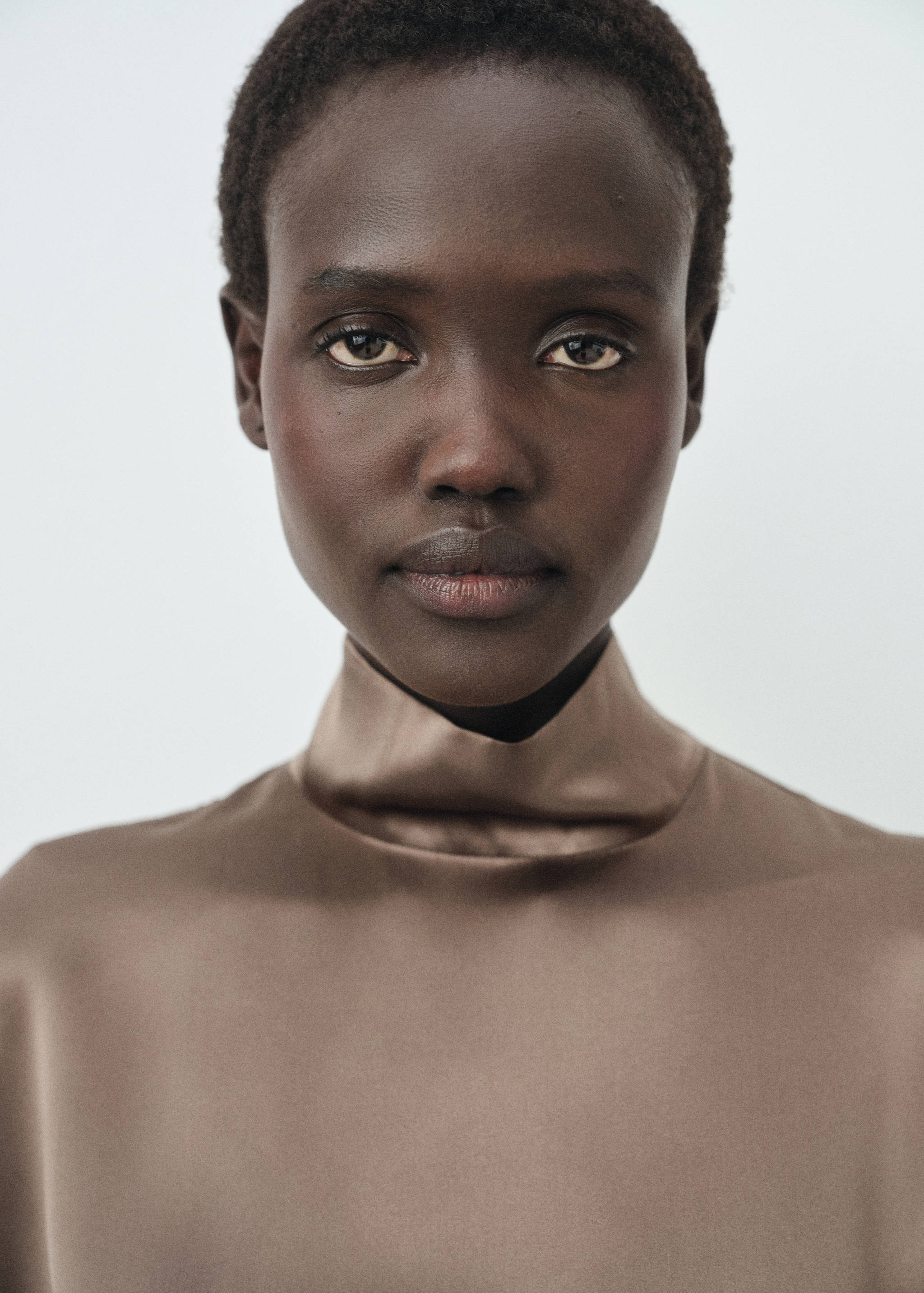 100% silk satin turtleneck blouse - Details of the article 1