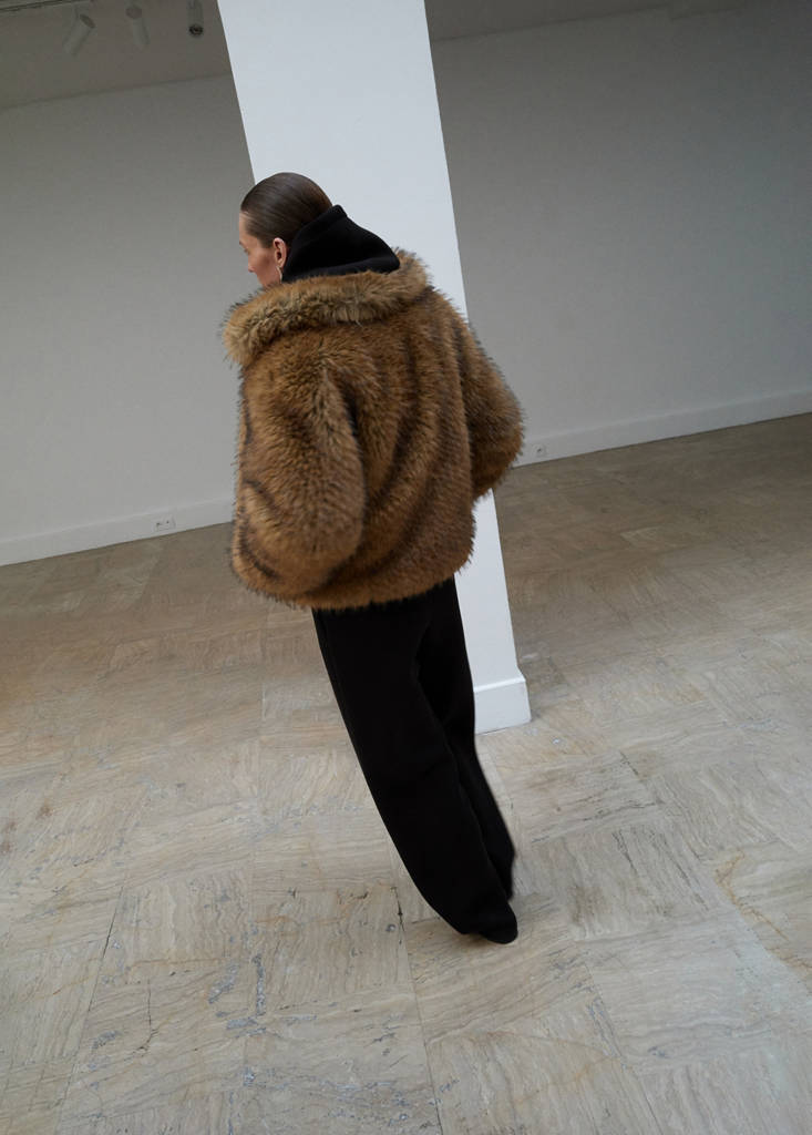 Faux-fur jacket with lapels — Brown