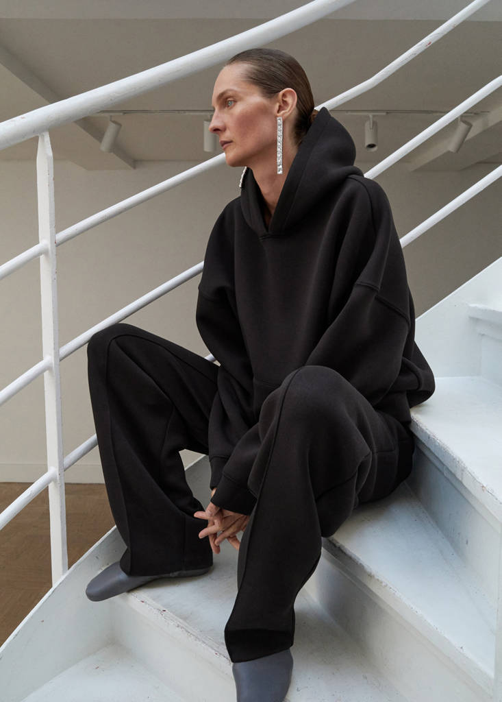 Jogger trousers with seam detail — Brown