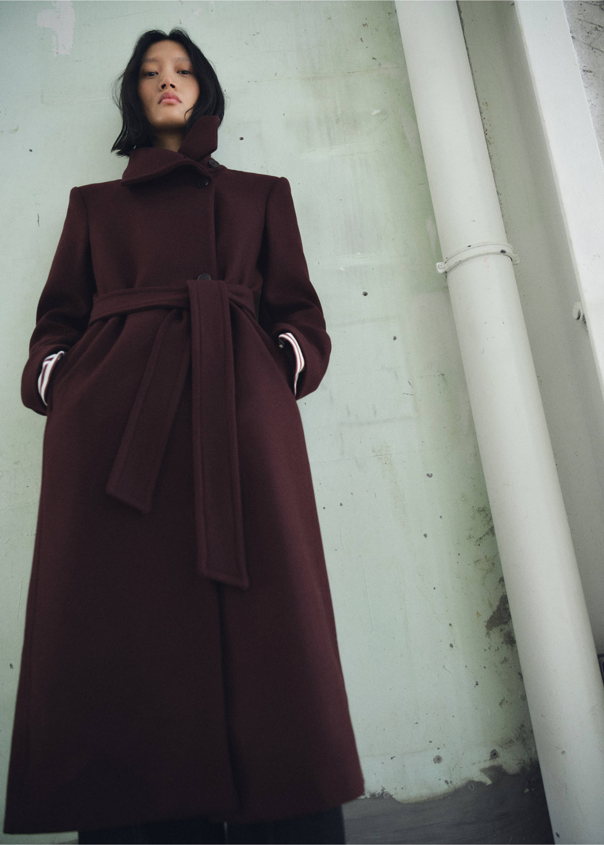 Manteco wool coat with belt - General plane, Maroon. Ref: 17066744-00.