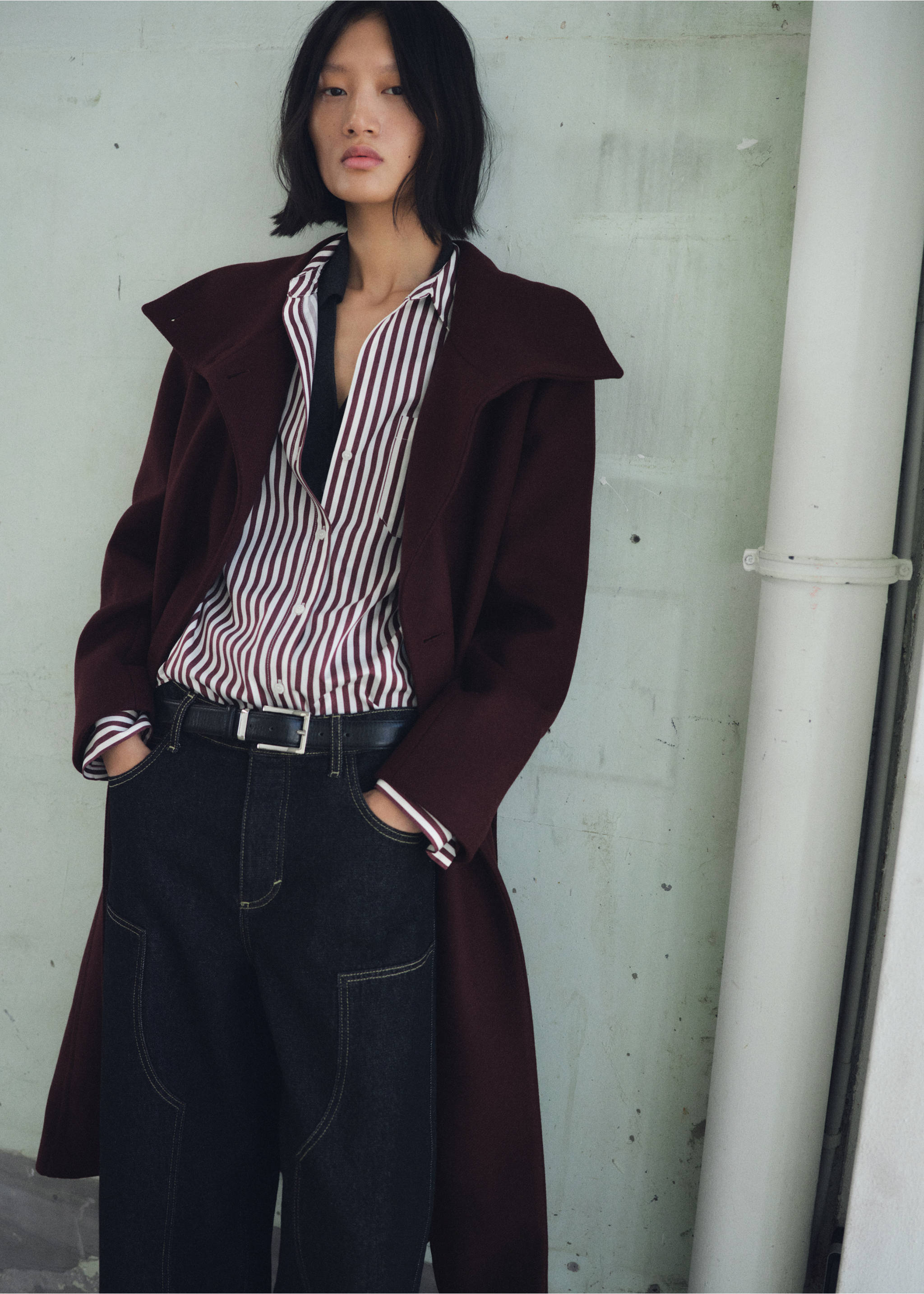 Manteco wool coat with belt - Medium plane, Maroon. Ref: 17066744-00.