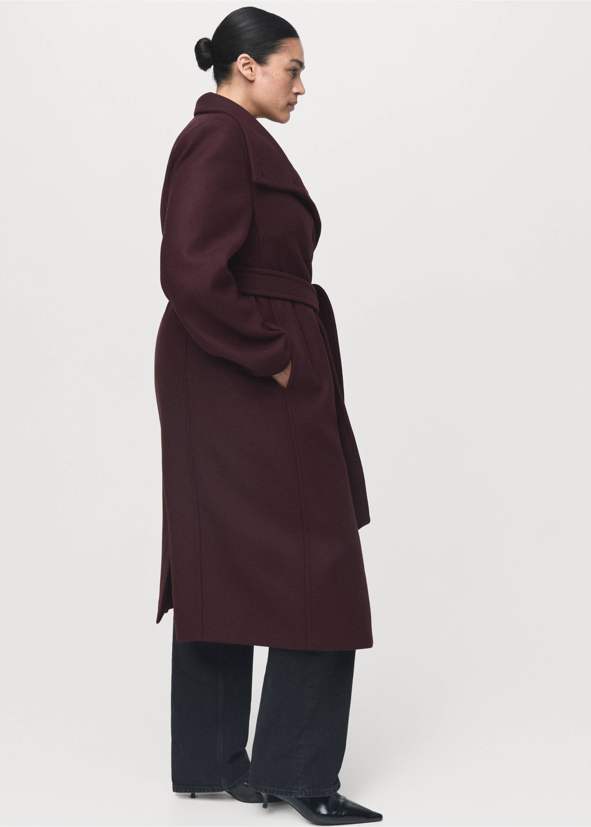 Manteco wool coat with belt - Details of the article 4, Maroon. Ref: 17066744-00.