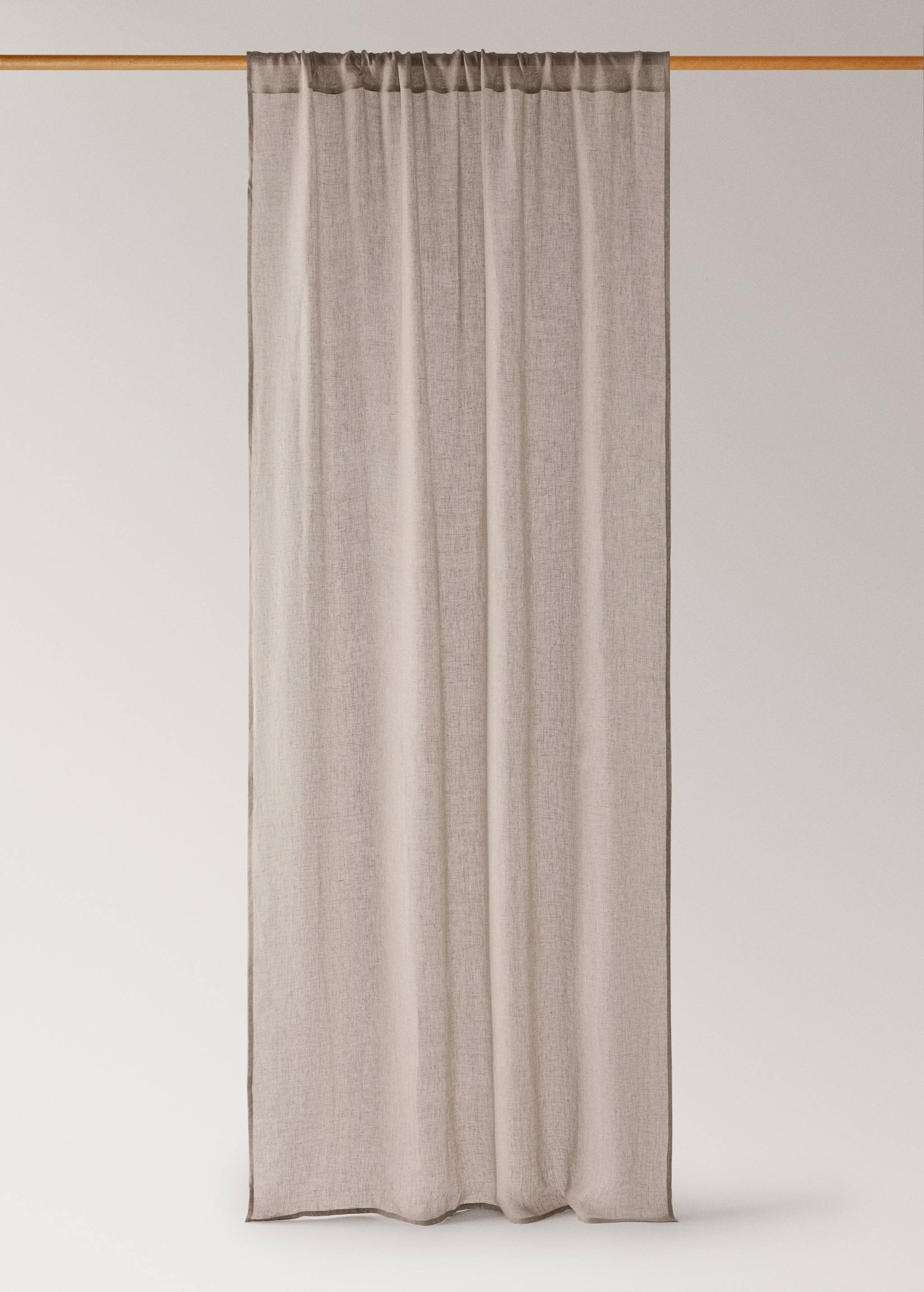 Low opacity linen sheer curtain - Article without model