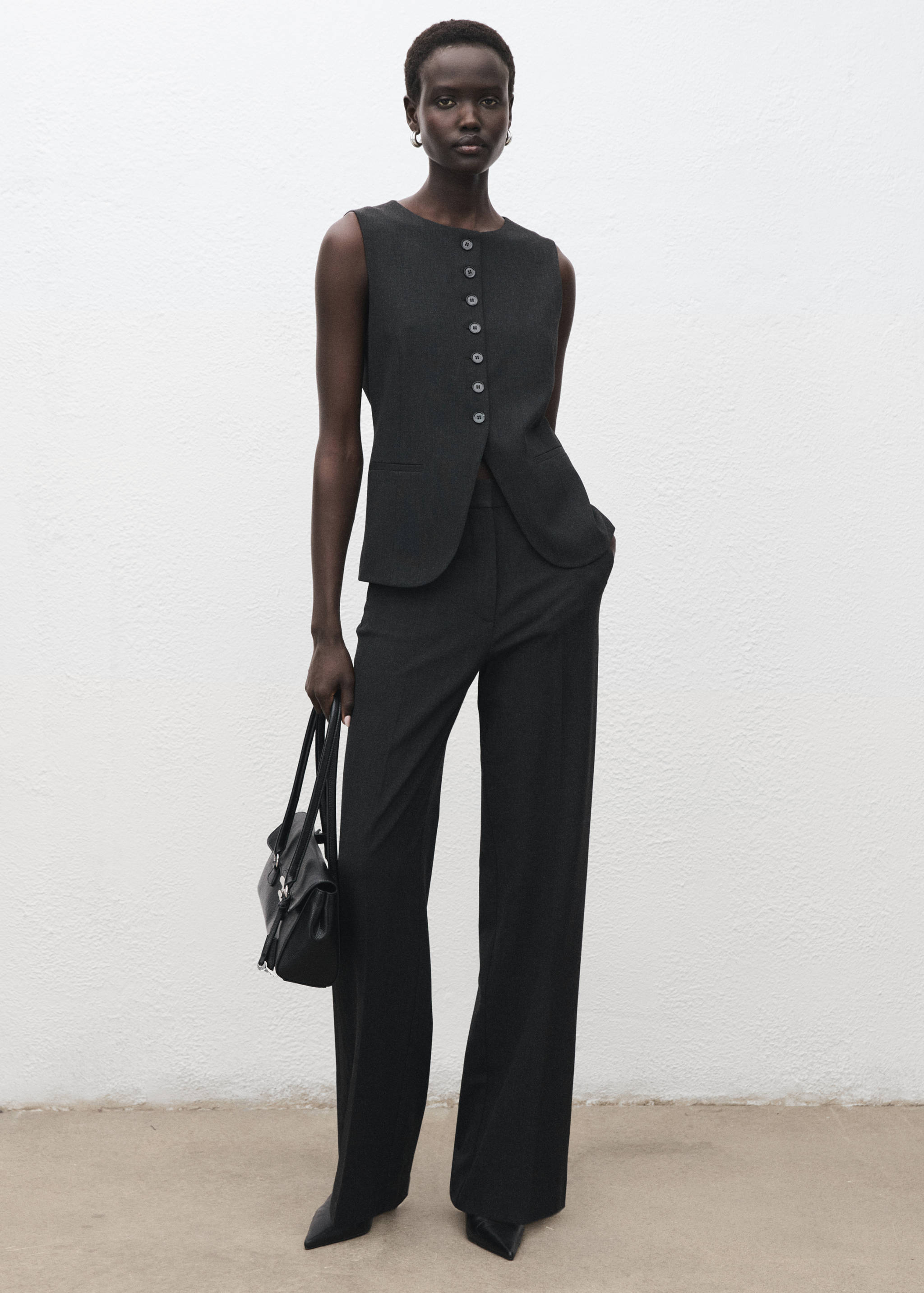 Round-neck suit vest - General plane