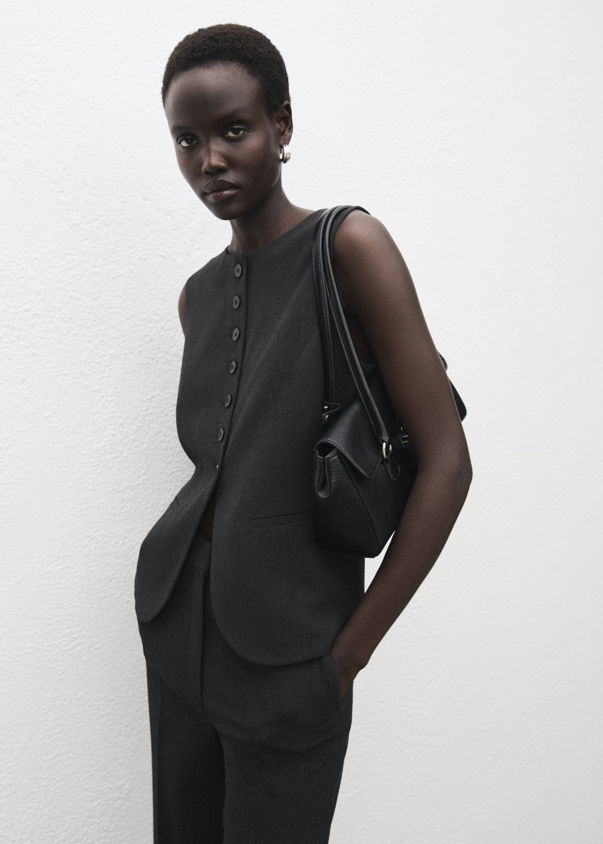 Round-neck suit vest - Medium plane