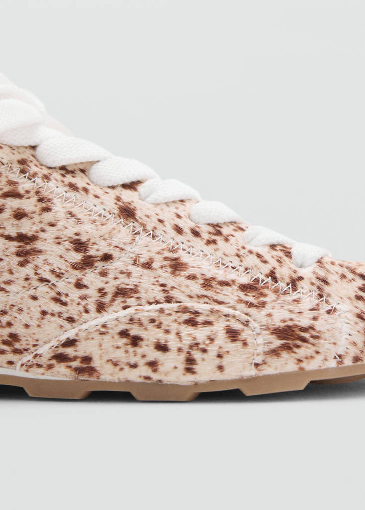 Leather trainers with fleece — Beige
