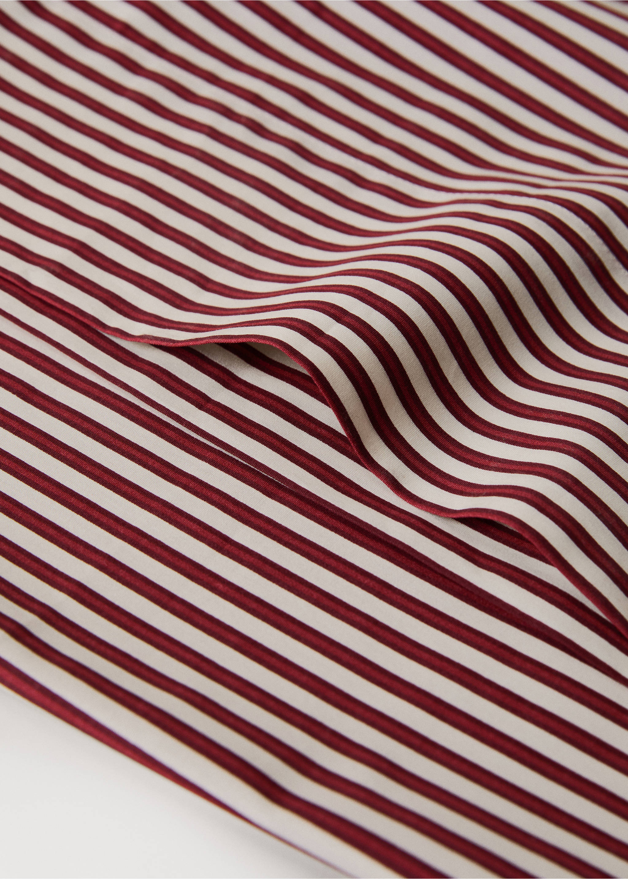 Kissenbezug aus Baumwollperkal, gestreift, wendbar, 45x110 cm - Detail des Artikels 2, Granatrot. Ref: 17067784-00.