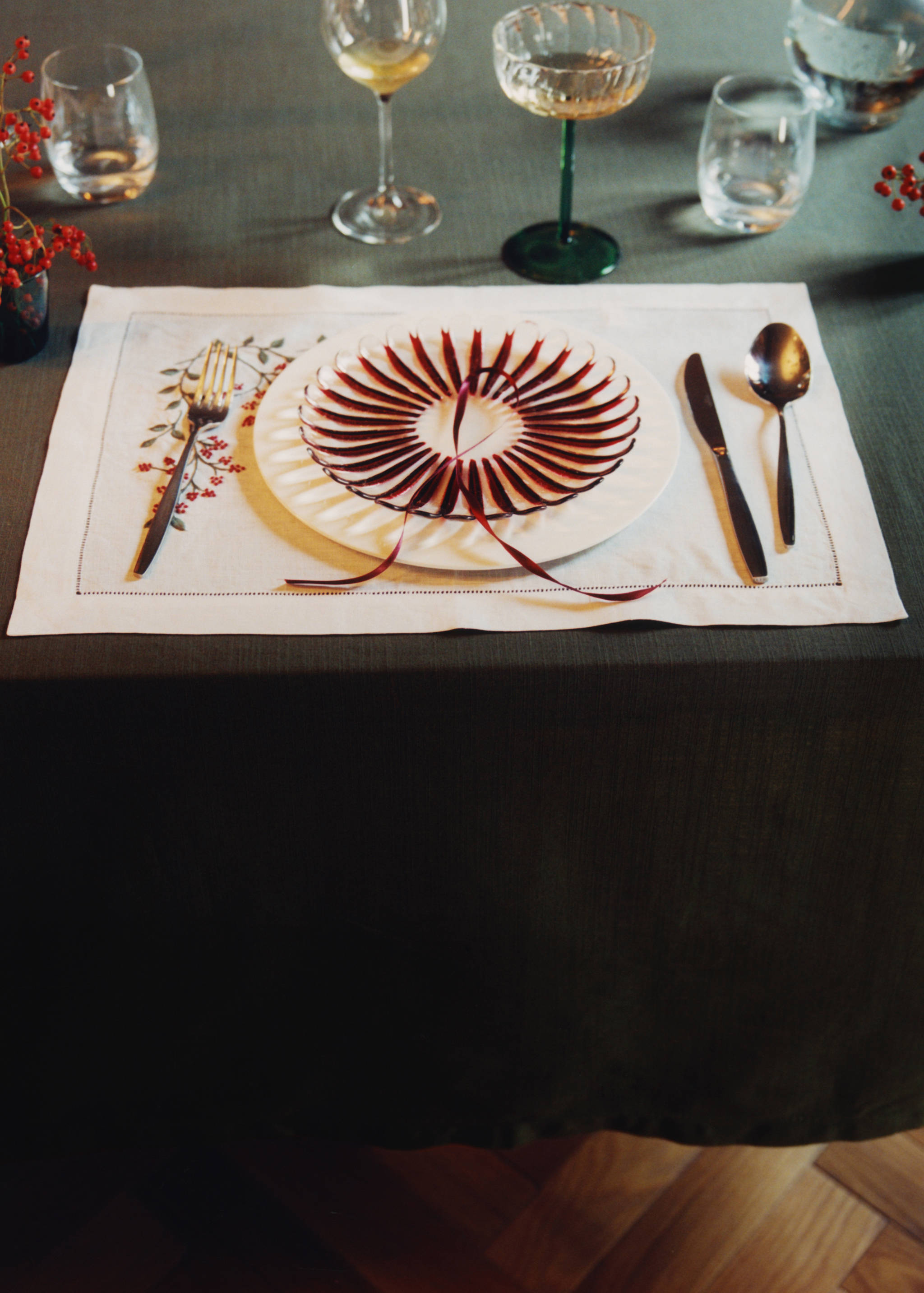 Tovalló individual de lli brodat de Nadal - Detall de l'article 6