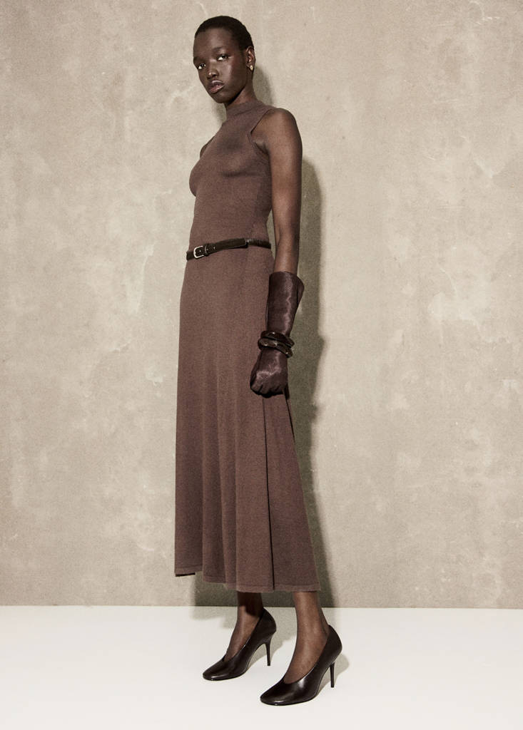 Perkins-neck knitted dress — Chocolate
