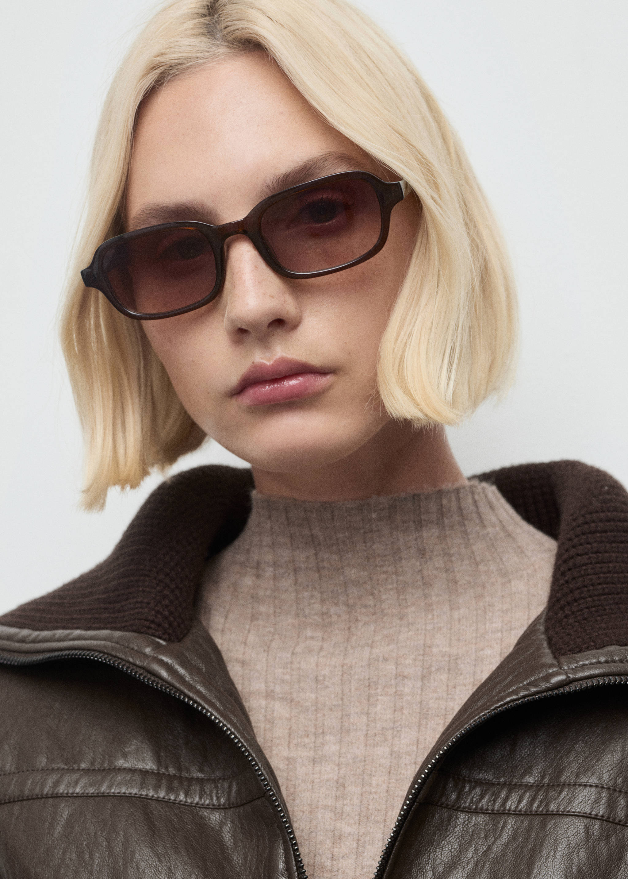 Vestido canalé cuello perkins - Plano medio