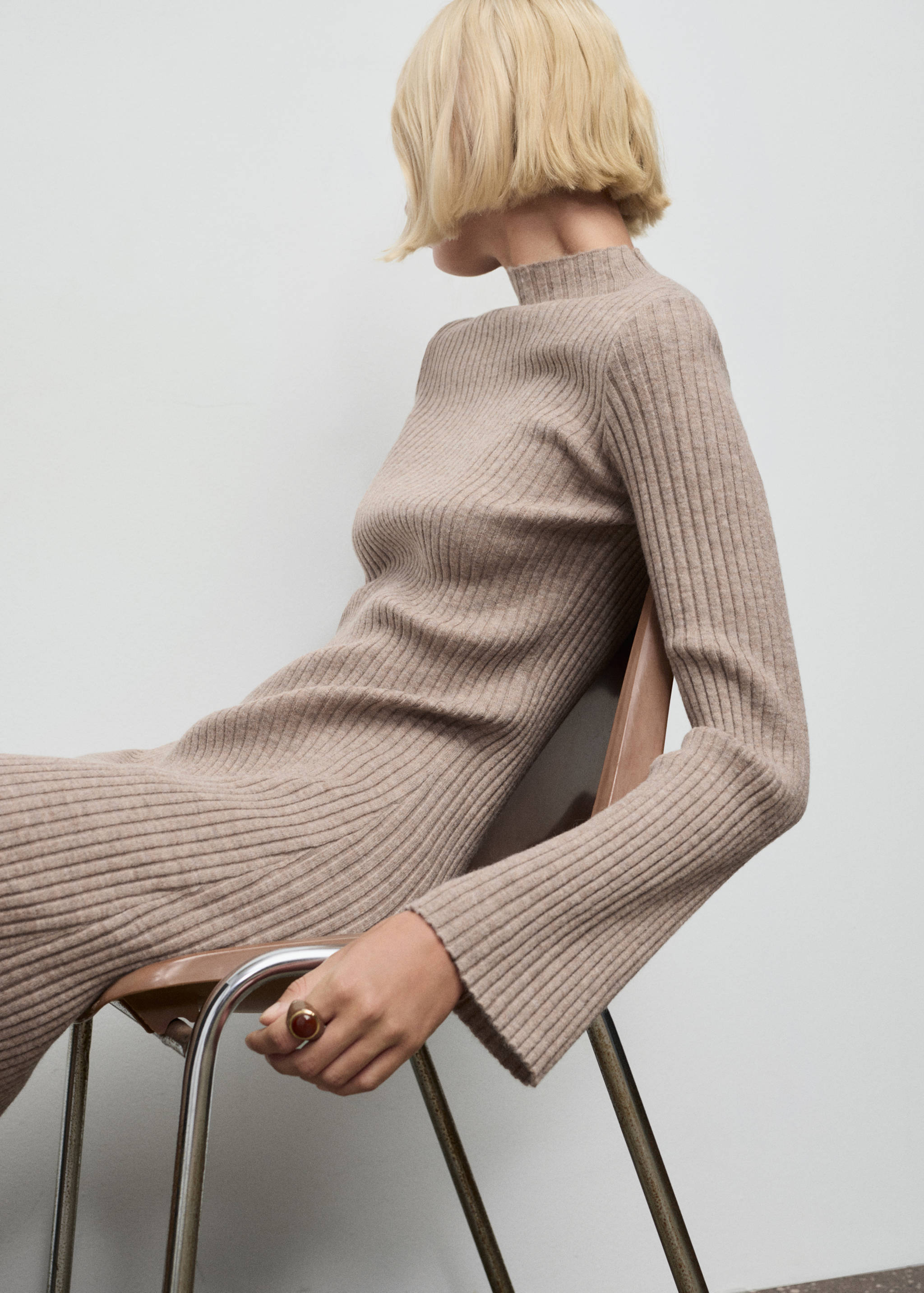 Vestido canalé cuello perkins - Detalle del artículo 2