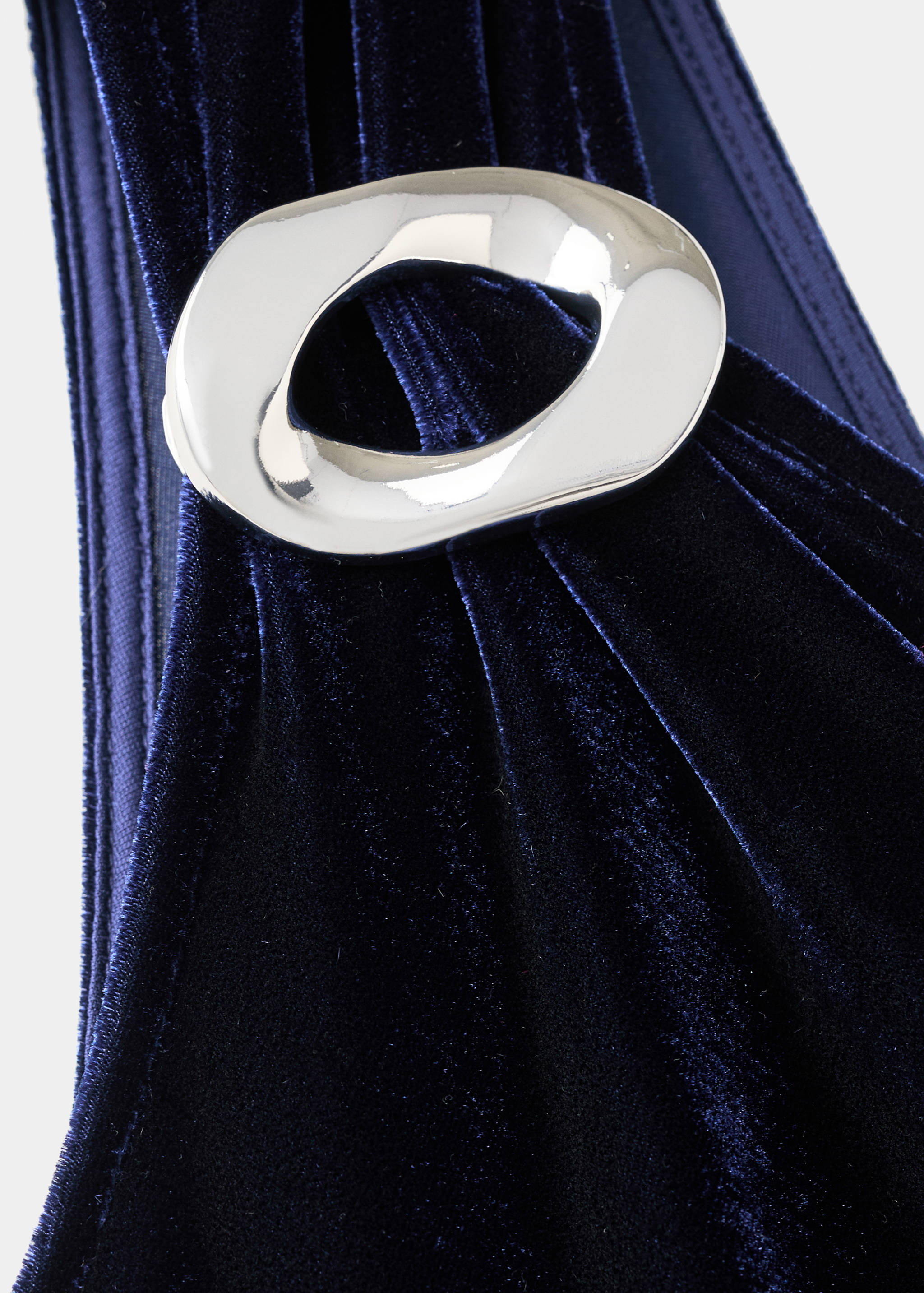 Velvet jumpsuit with metallic detail - Details of the article 8