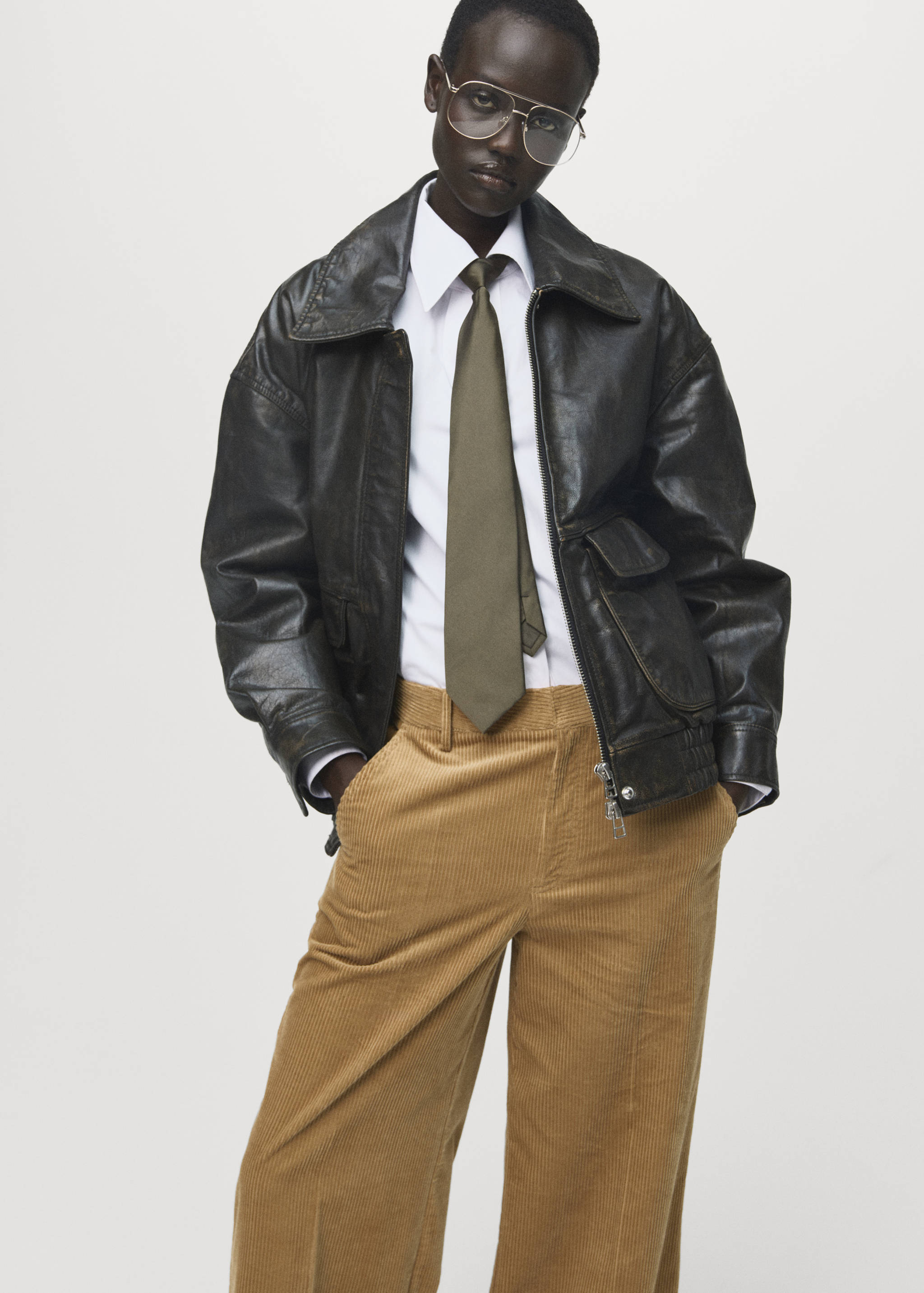 Wide leg corduroy trousers - Details of the article 1