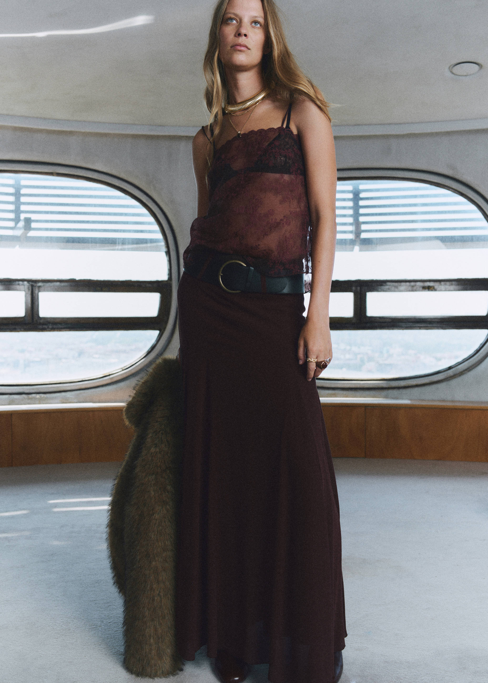 Godet skirt with belt - General plane