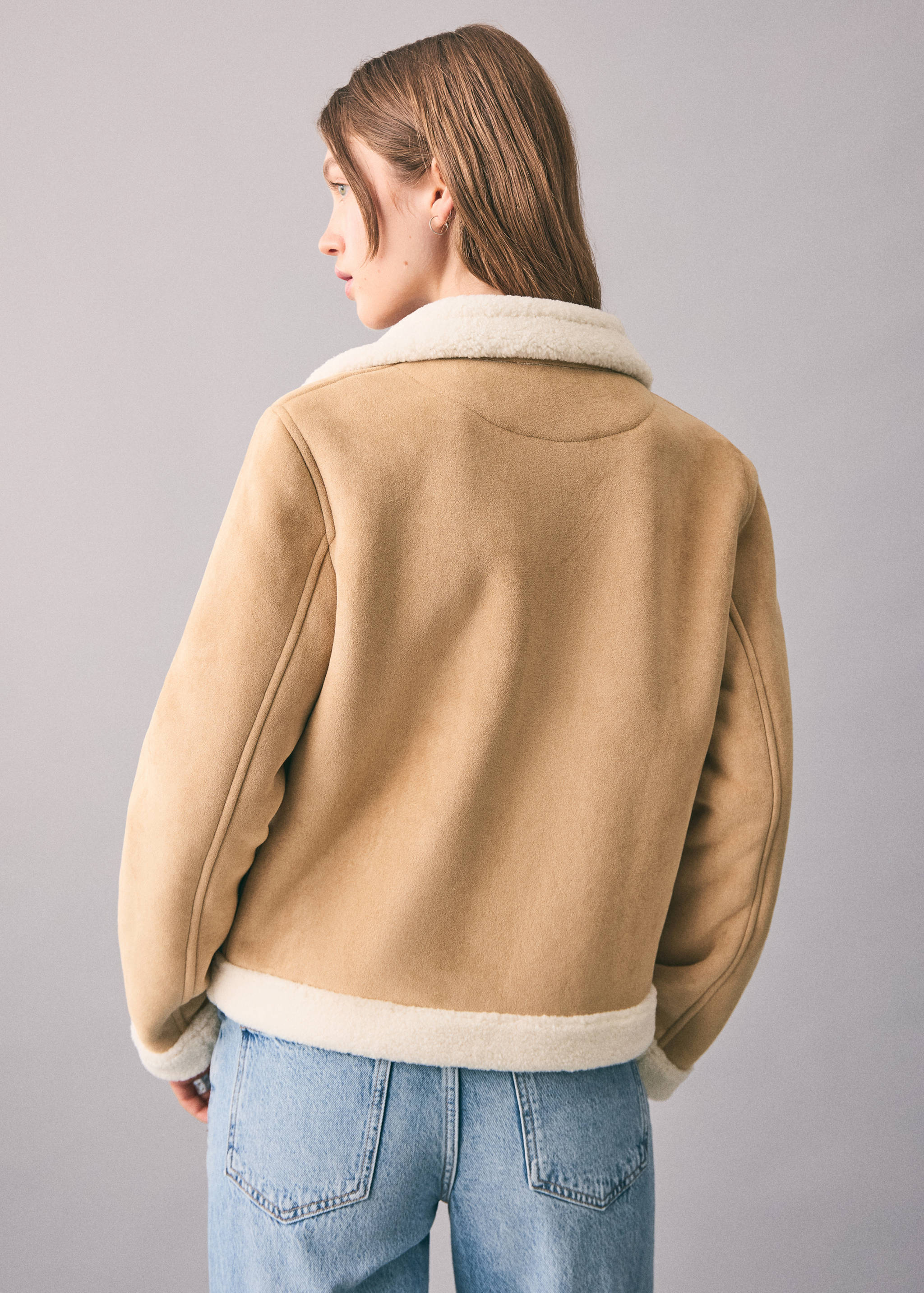 Shearling suede coat - Reverse of the article