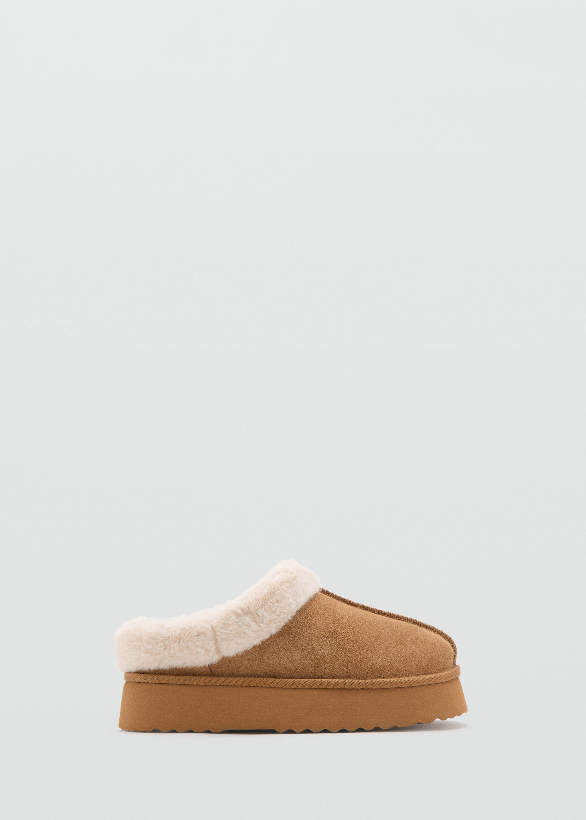 Platform clogs with sheepskin lining - Article without model