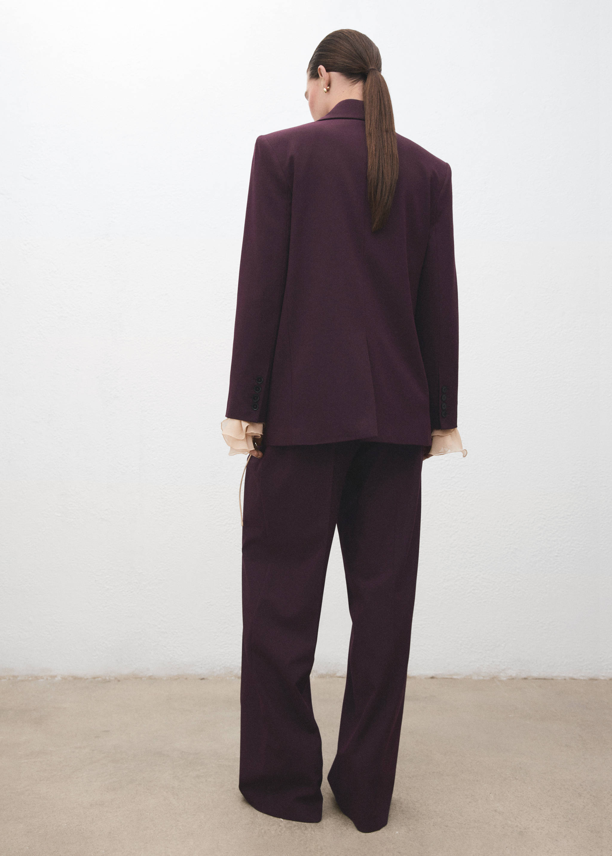 Calças wide leg com pinças e cintura média - Verso do artigo