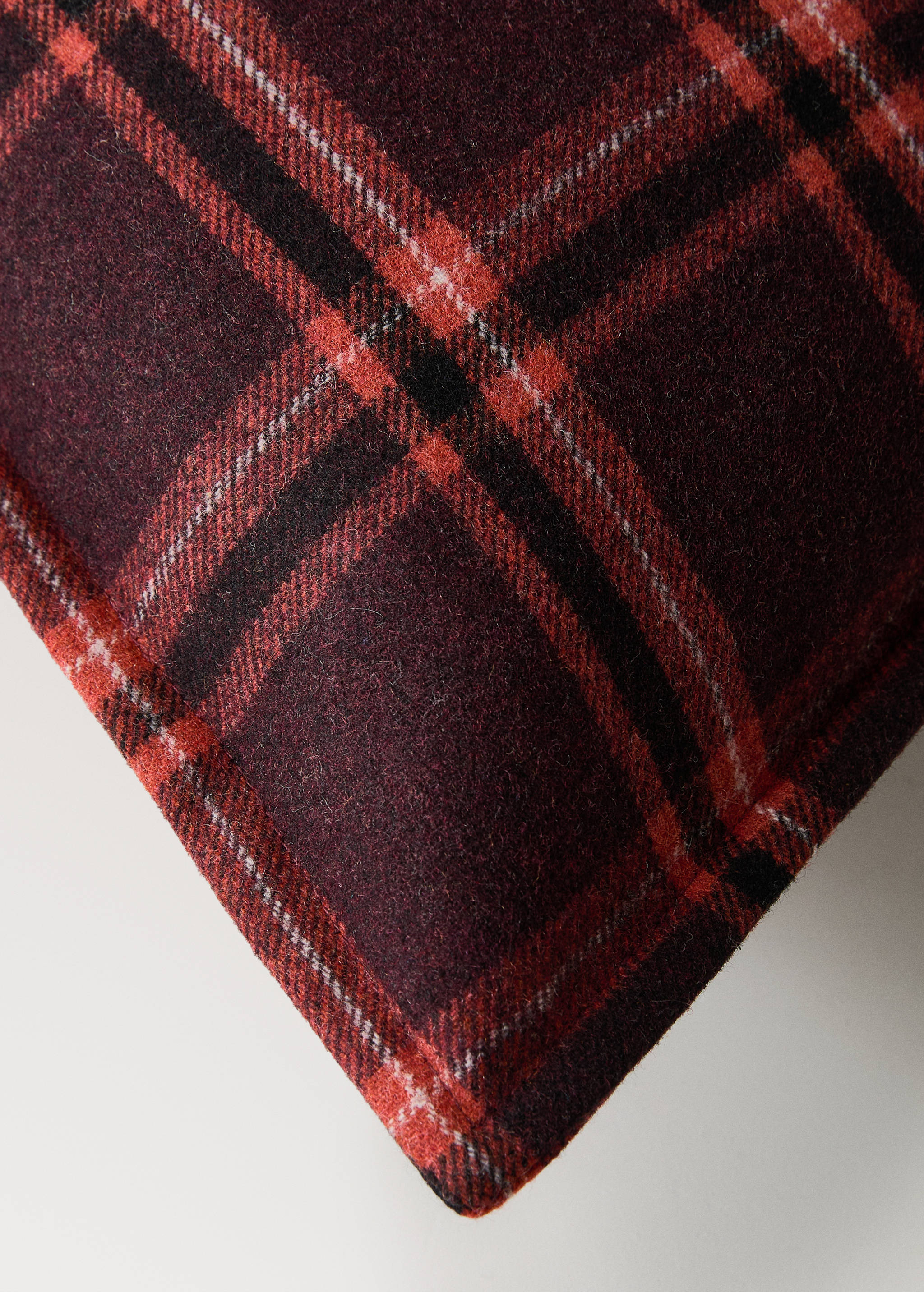 Putetrekk i ull med rutemønster, 45x45 cm - Artikkeldetalj 1