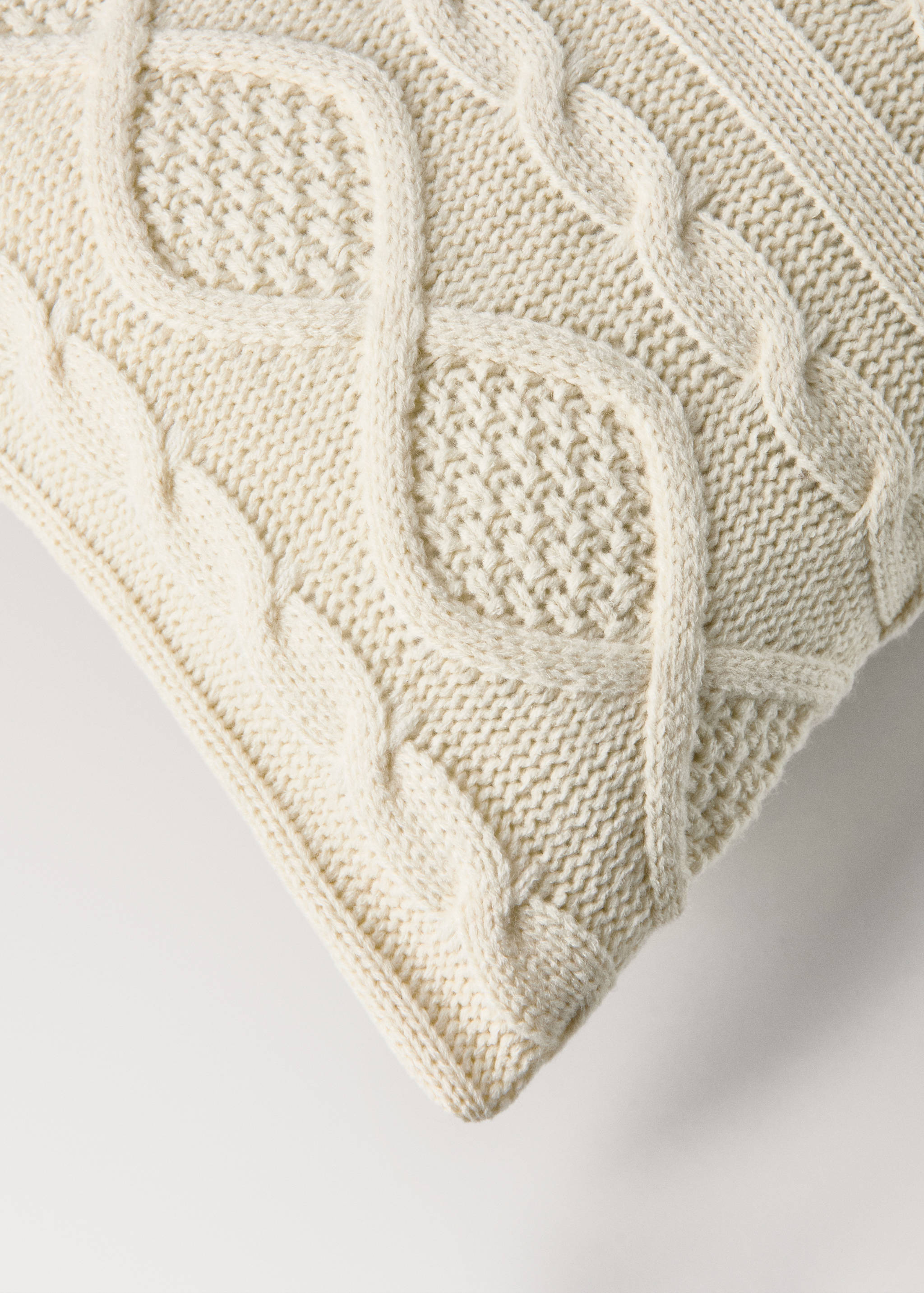 Children’s cable-knit cushion cover 45x45 cm - Details of the article 1