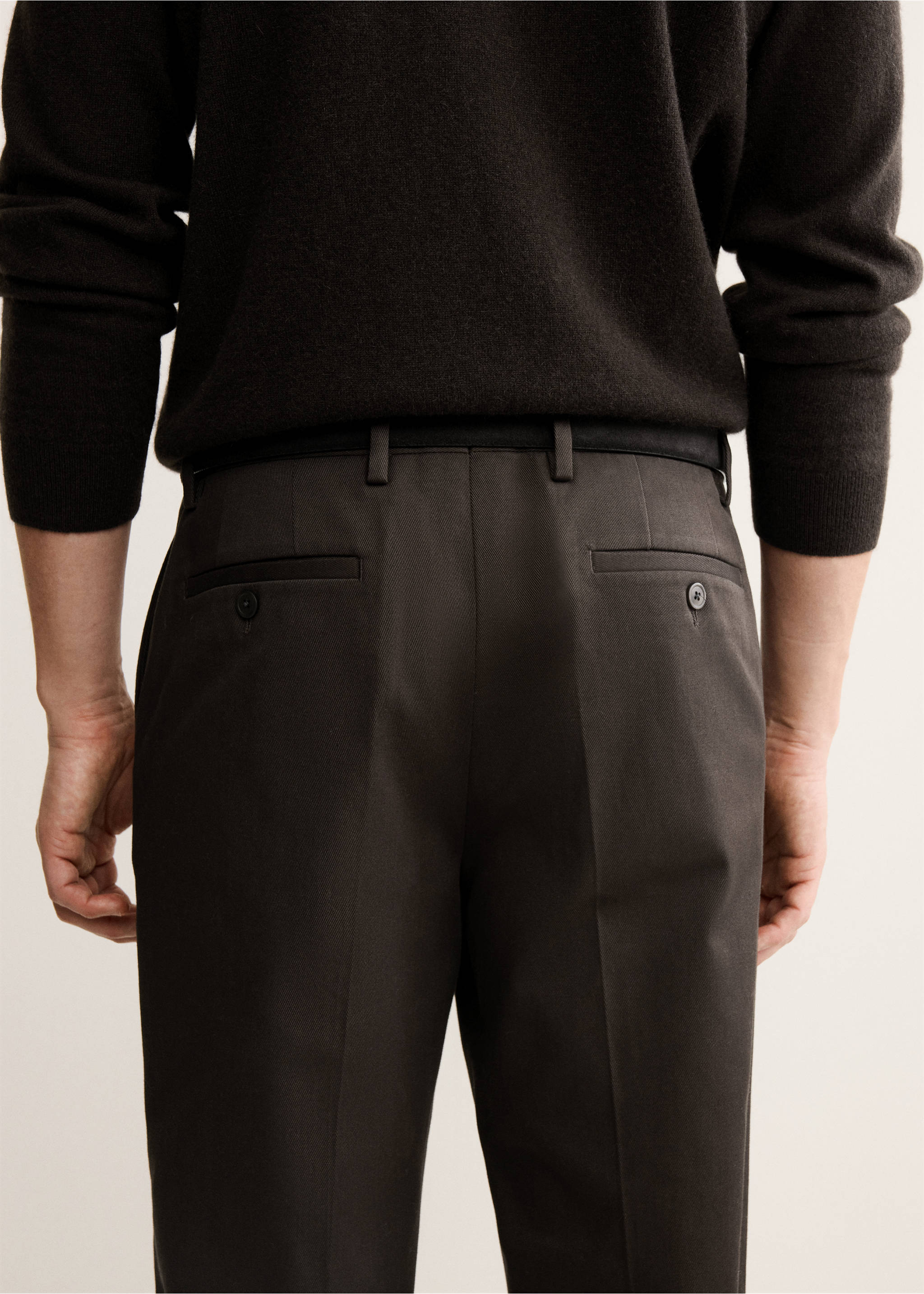 Regular-fit cotton pants - Details of the article 6, Chocolate. Ref: 17068266-00.