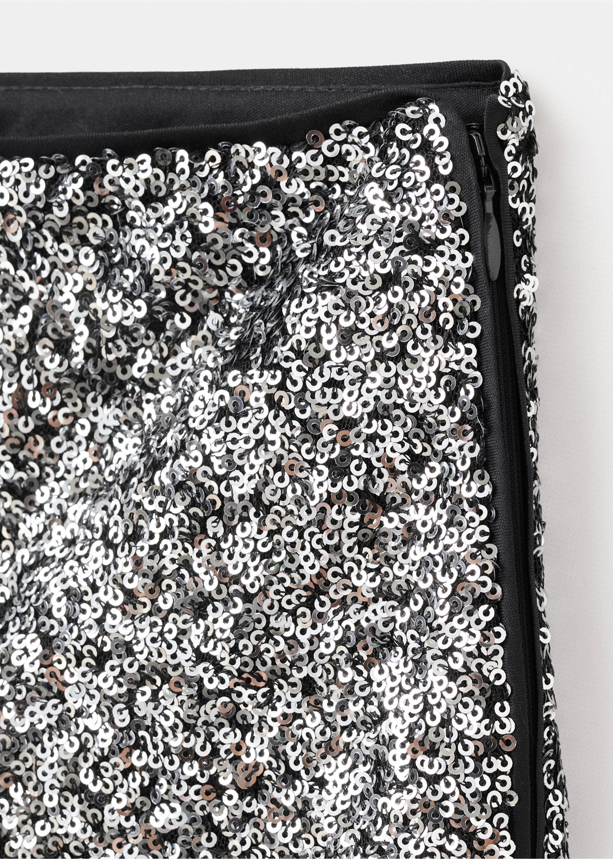 Short sequins - Détail de l'article 8, Argent. Ref: 17068274-00.